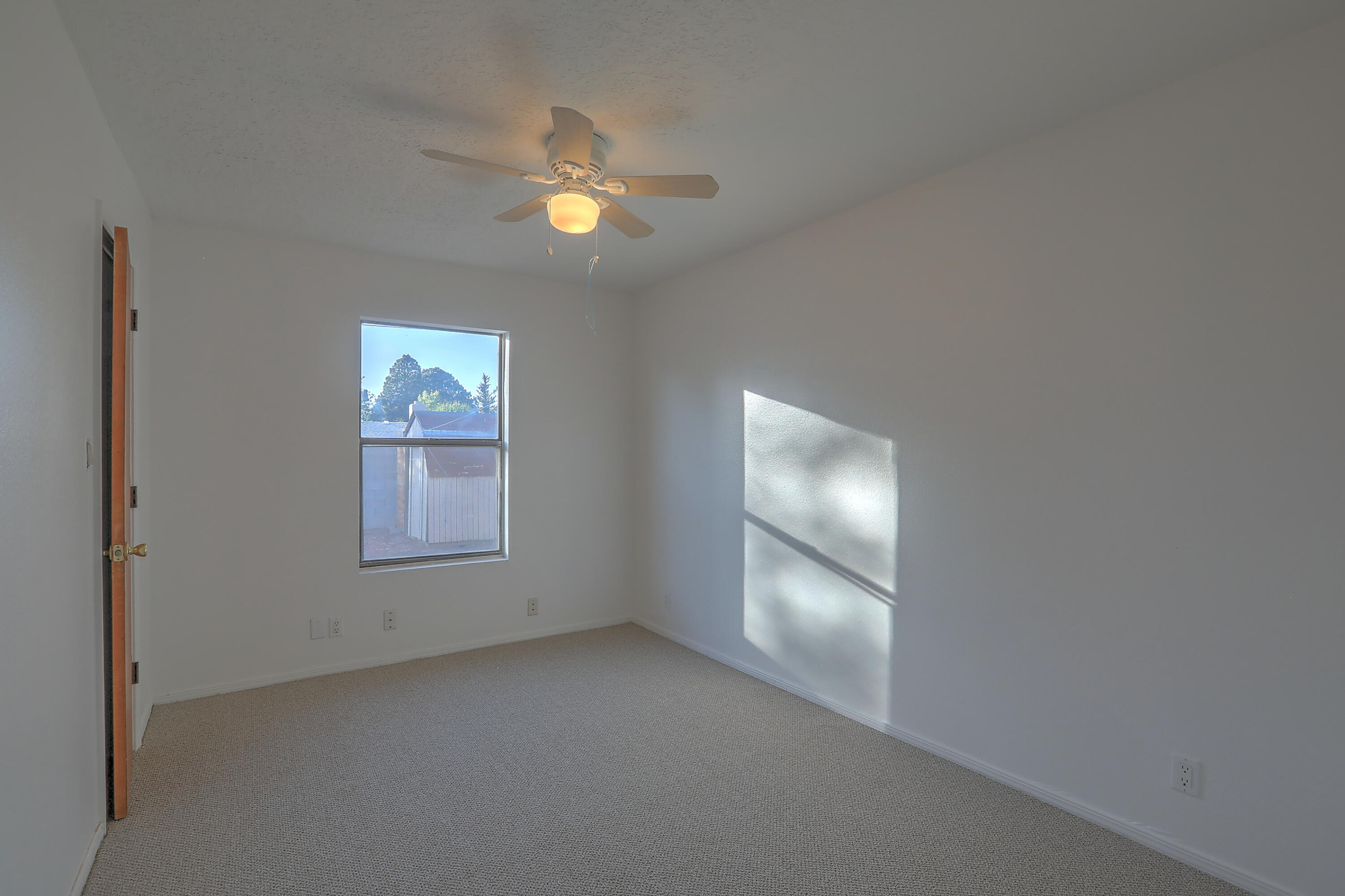 13005 MARBLE Avenue NE