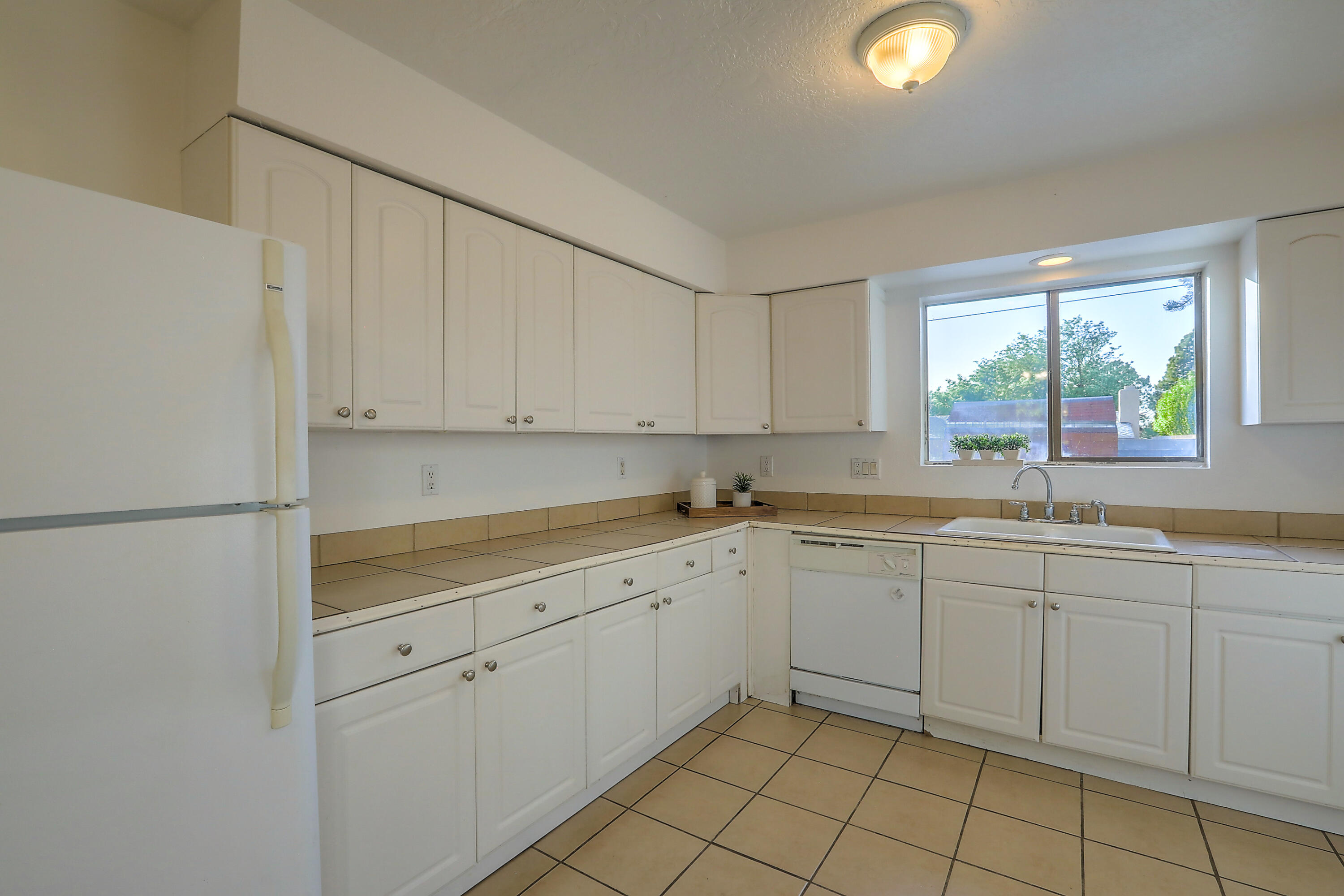 13005 MARBLE Avenue NE