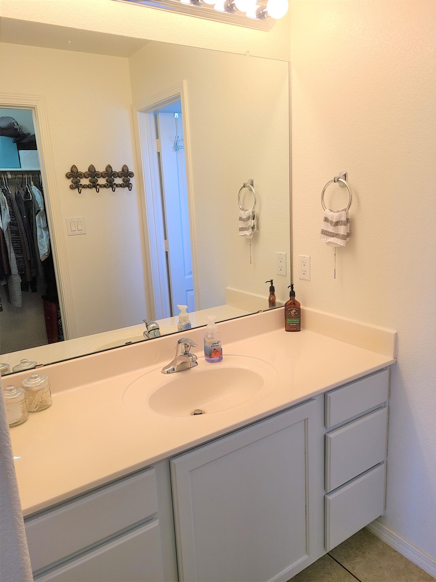5740 VALLE ALEGRE Road NW Unit: 2