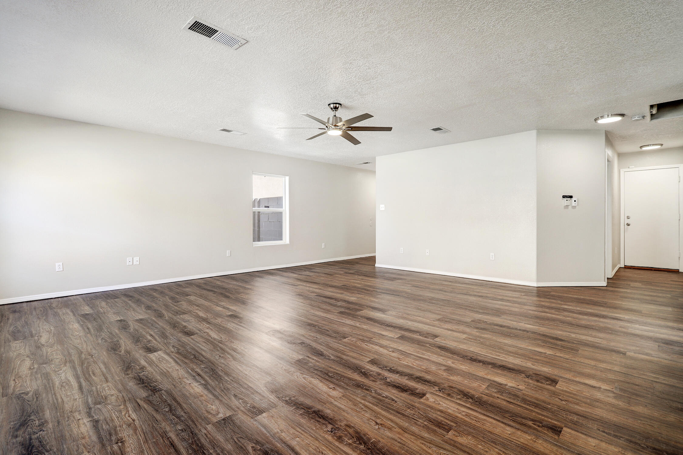 427 DESERT BLUFF Drive SW