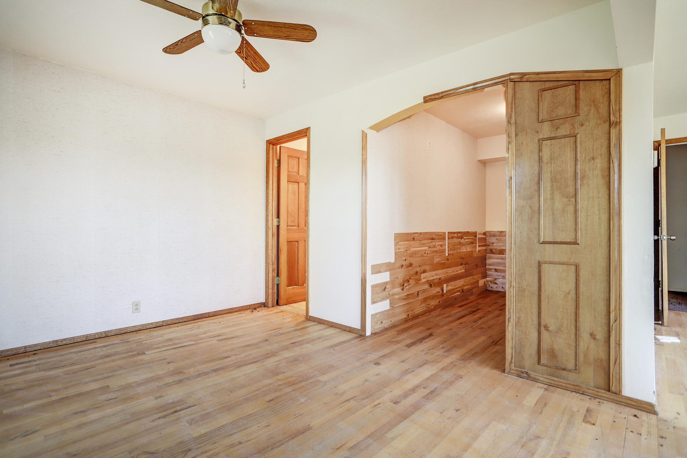 211 SKYLAND Boulevard