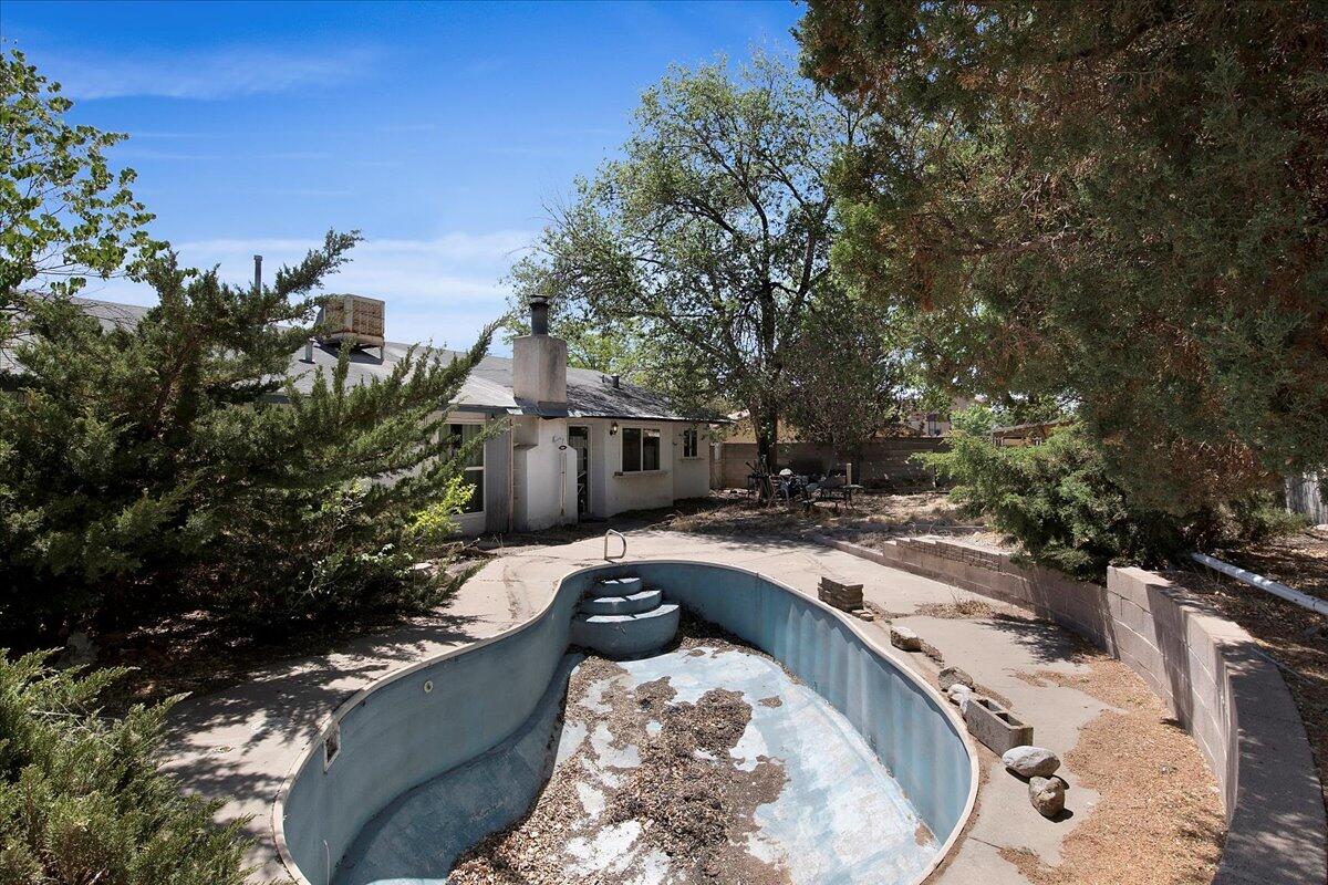 5621 SIBONEY Loop NE