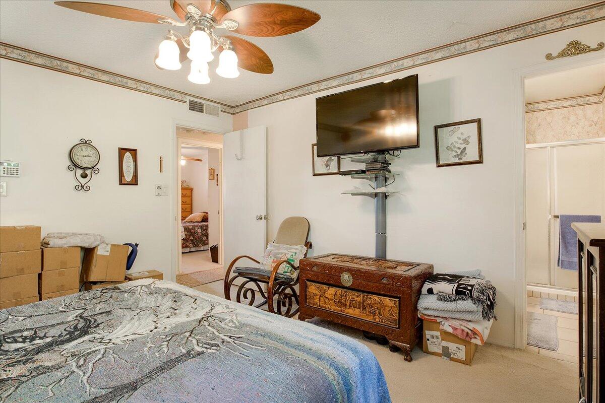 5621 SIBONEY Loop NE