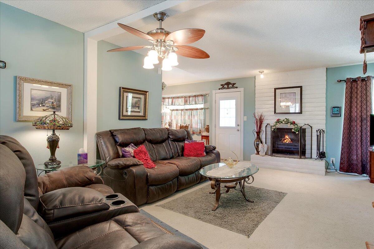 5621 SIBONEY Loop NE
