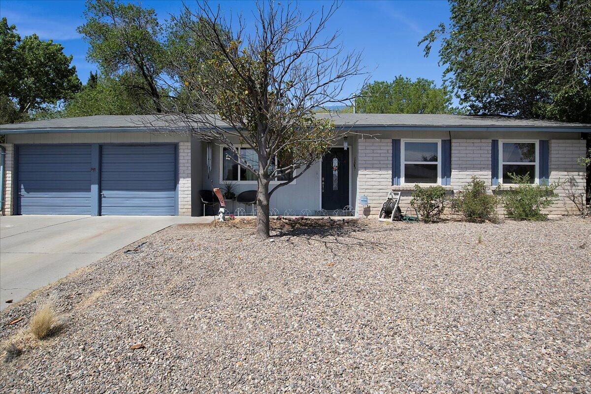 5621 SIBONEY Loop NE