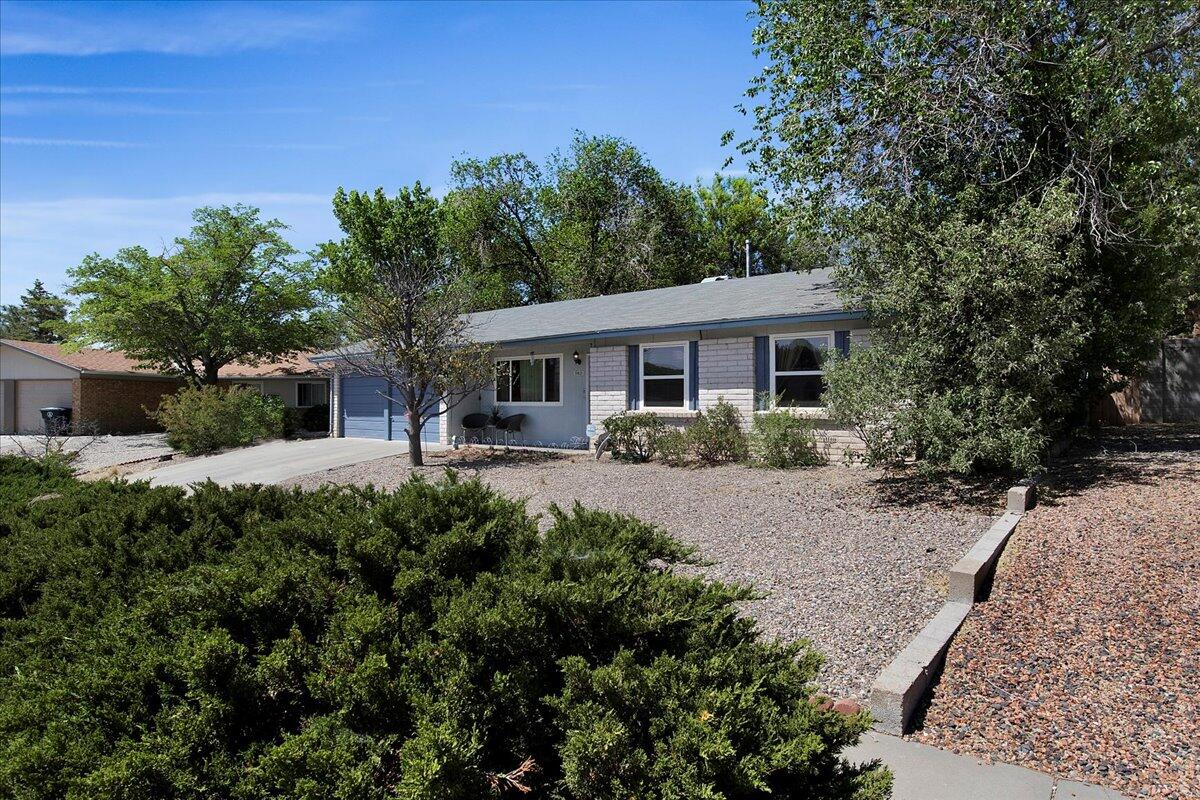 5621 SIBONEY Loop NE
