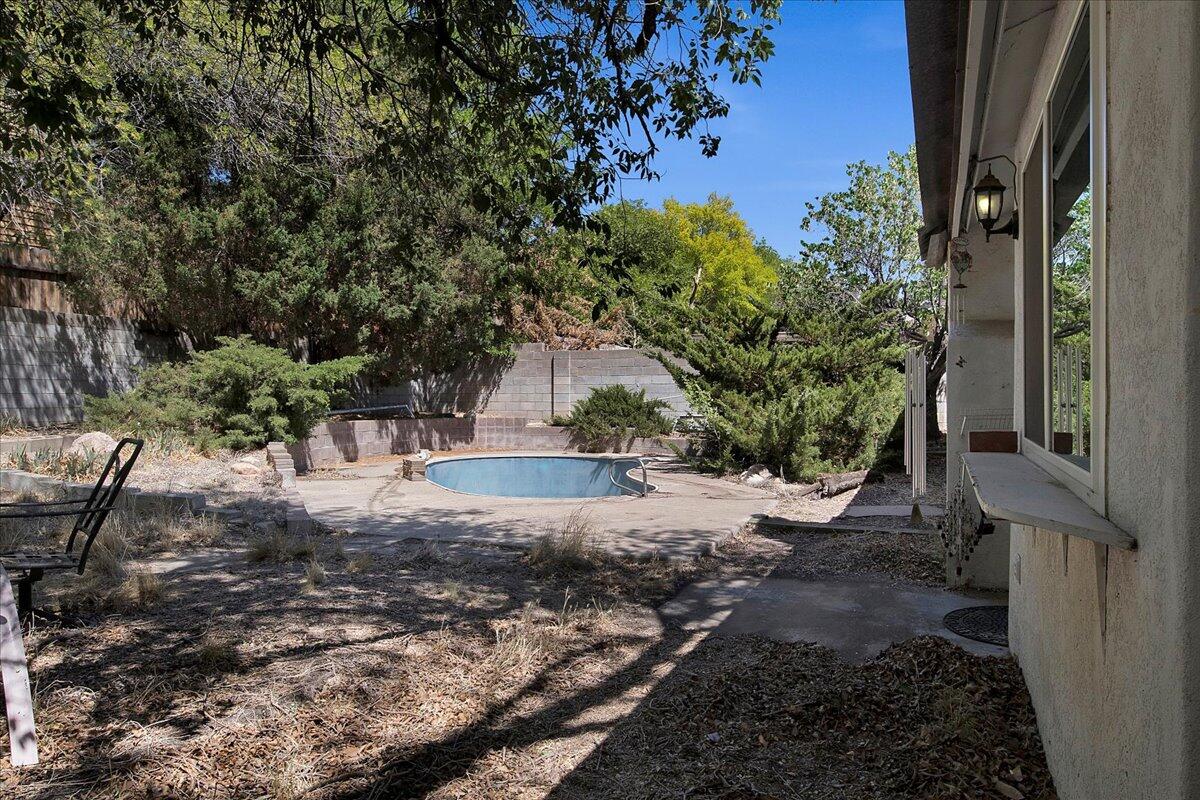 5621 SIBONEY Loop NE