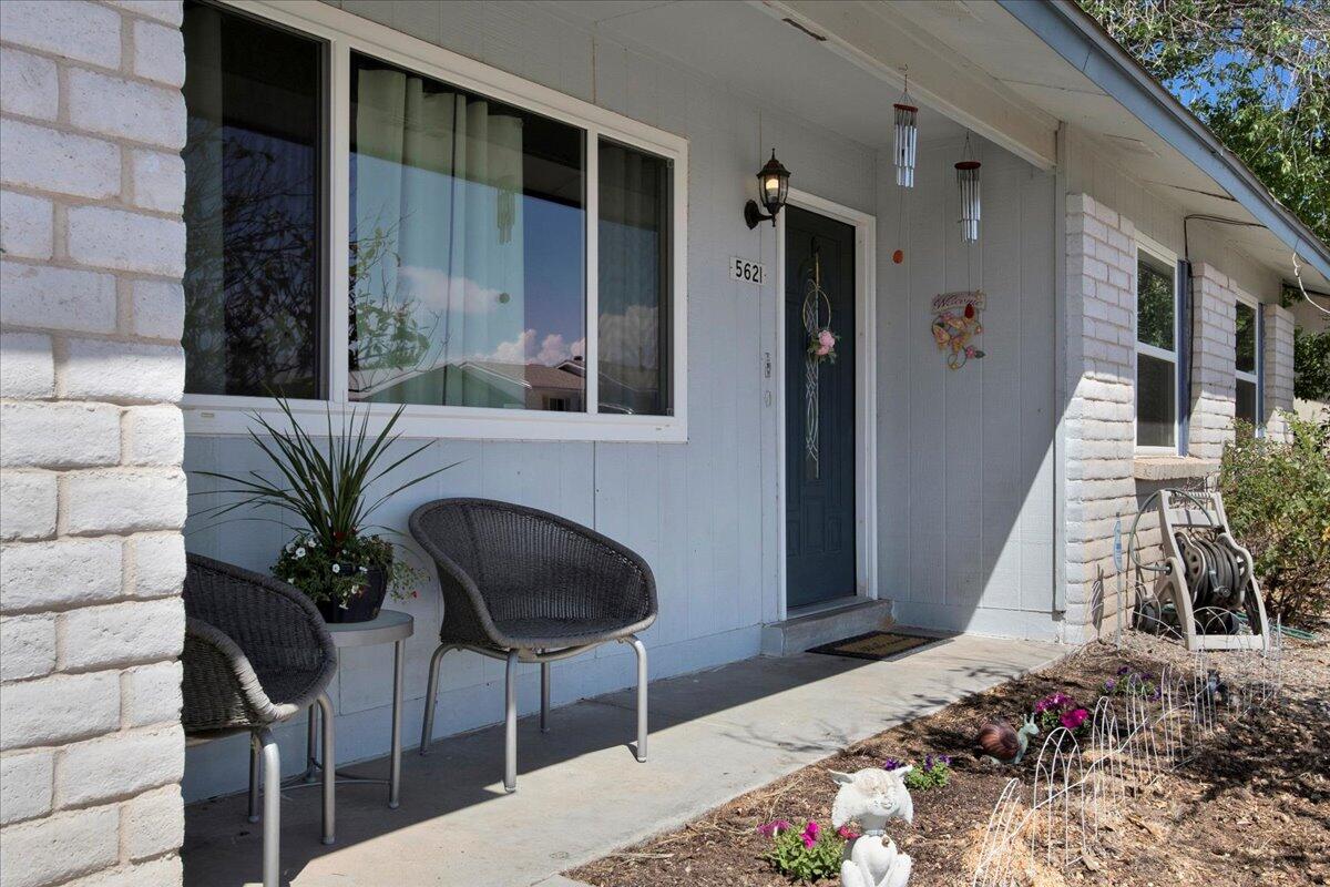 5621 SIBONEY Loop NE