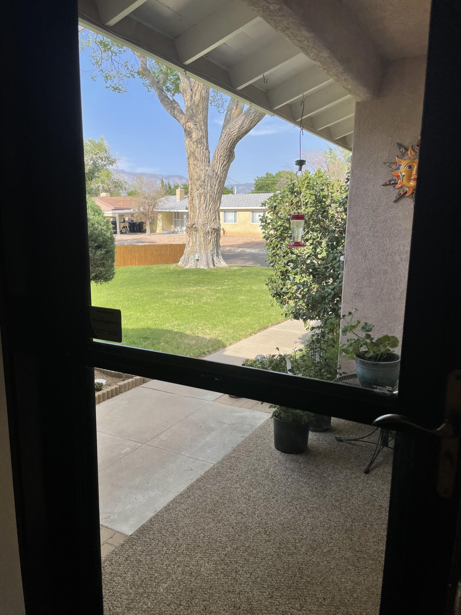 2805 CARDENAS Drive NE
