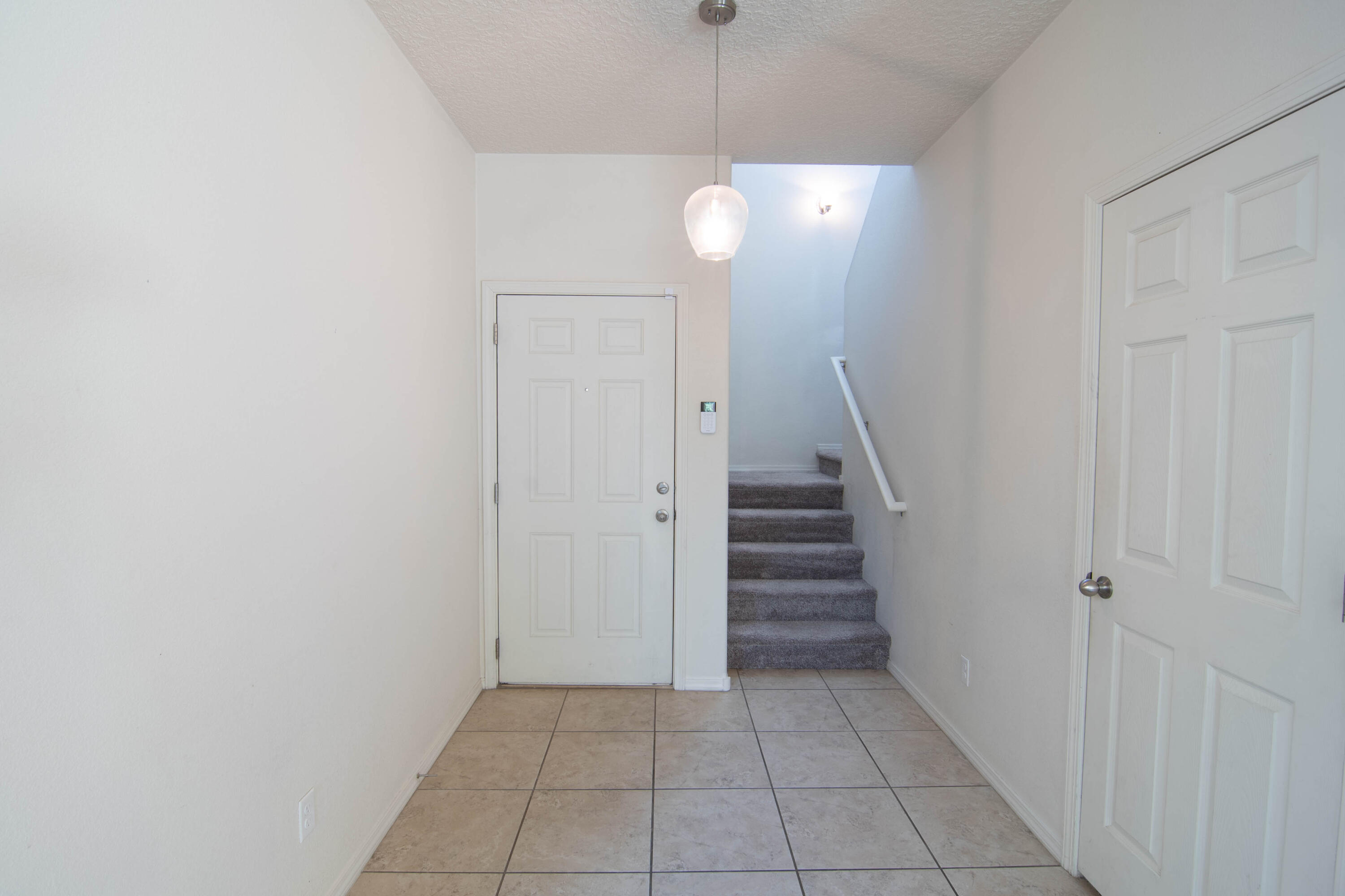 8927 MISSION RIDGE Drive NW