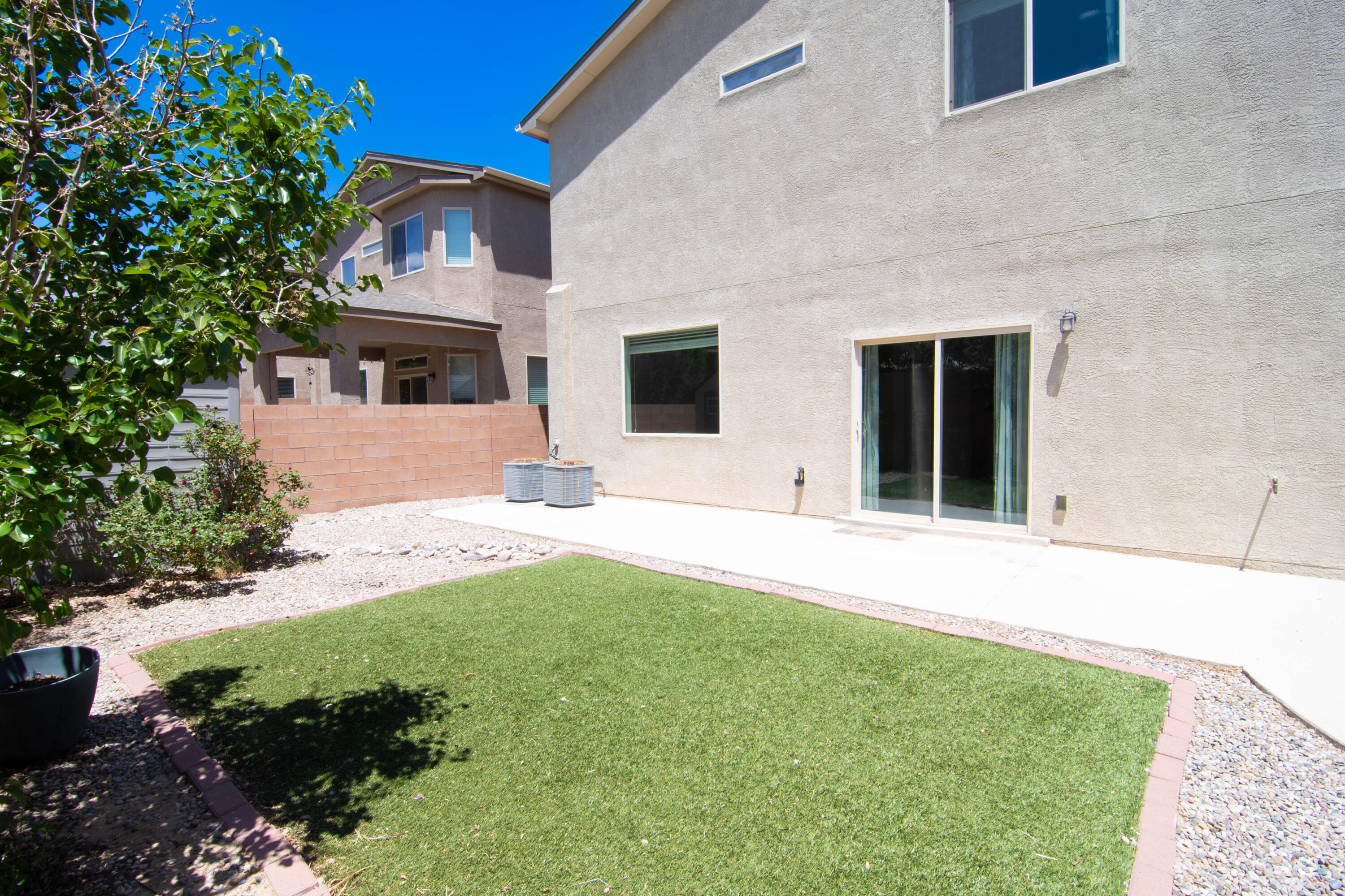 8927 MISSION RIDGE Drive NW