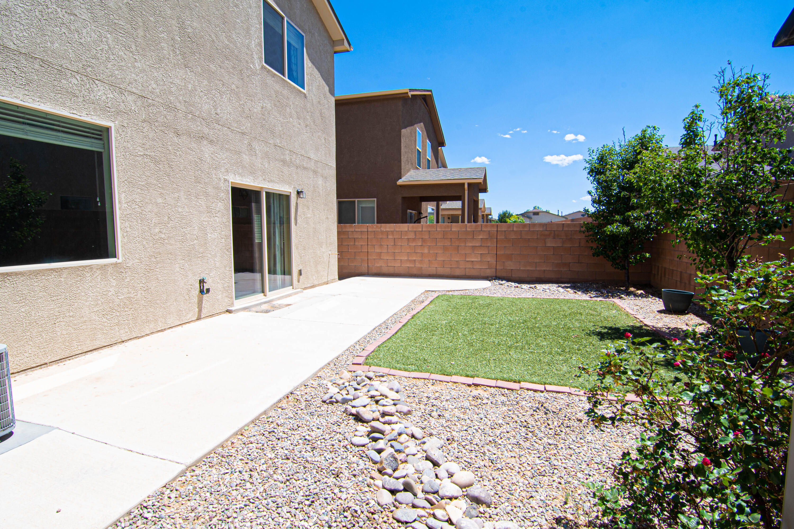 8927 MISSION RIDGE Drive NW