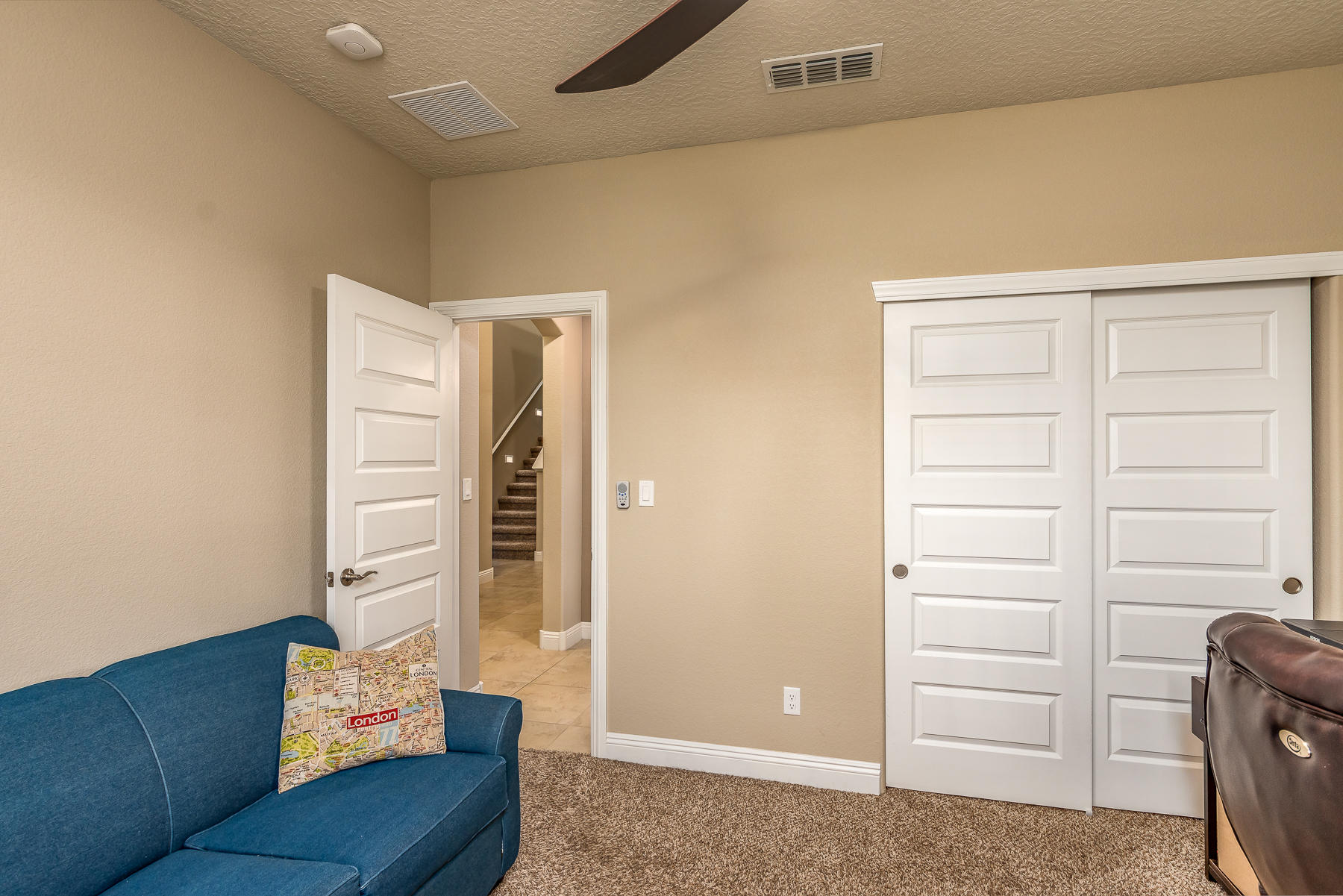3912 MOUNTAIN TRAIL LP NE