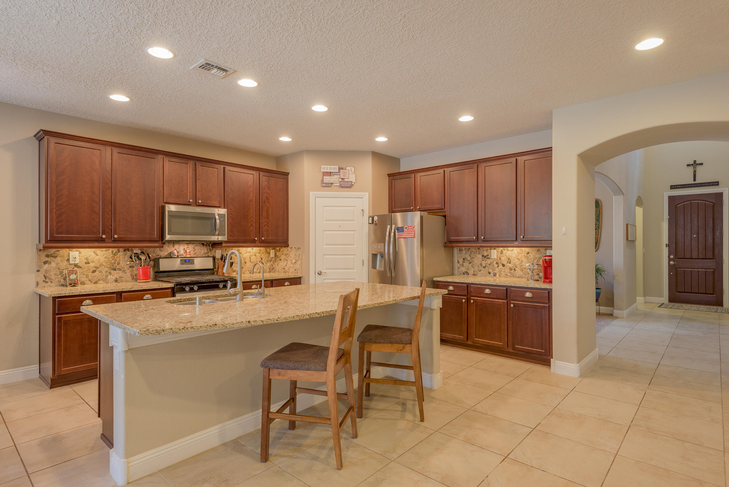 3912 MOUNTAIN TRAIL LP NE