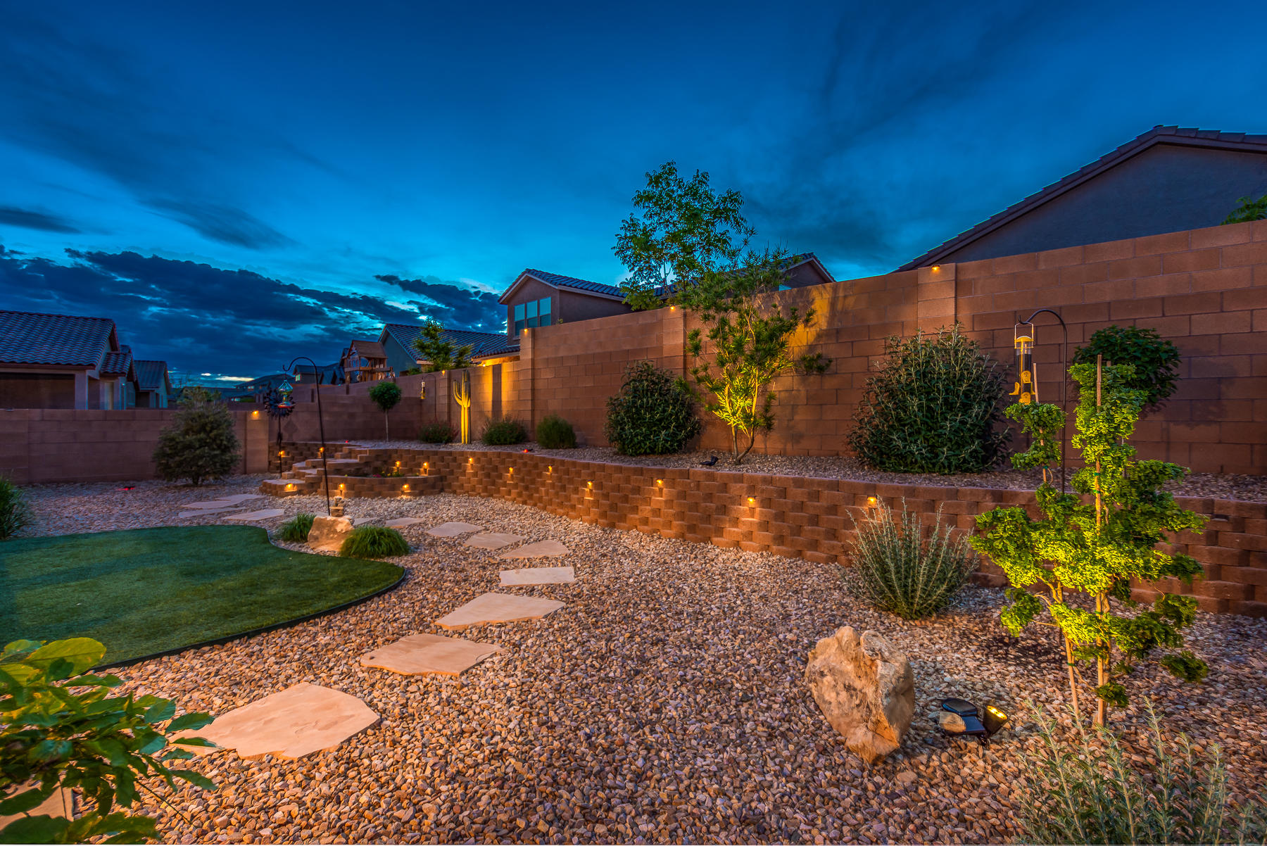 3912 MOUNTAIN TRAIL LP NE