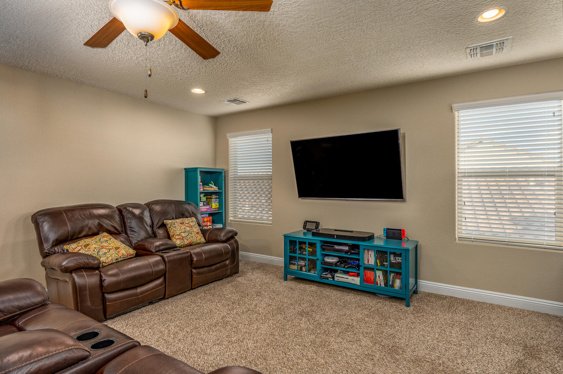 3912 MOUNTAIN TRAIL LP NE