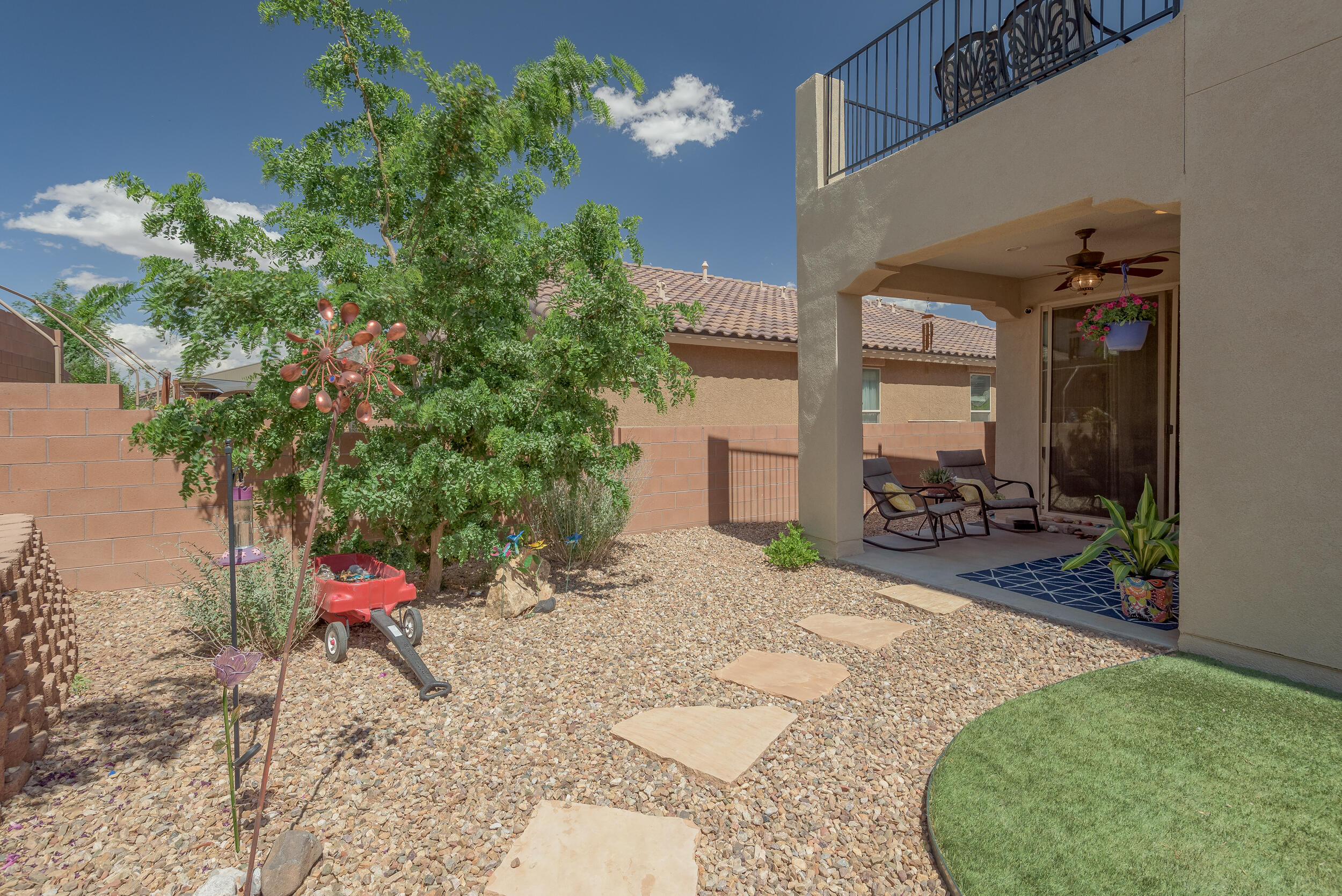 3912 MOUNTAIN TRAIL LP NE