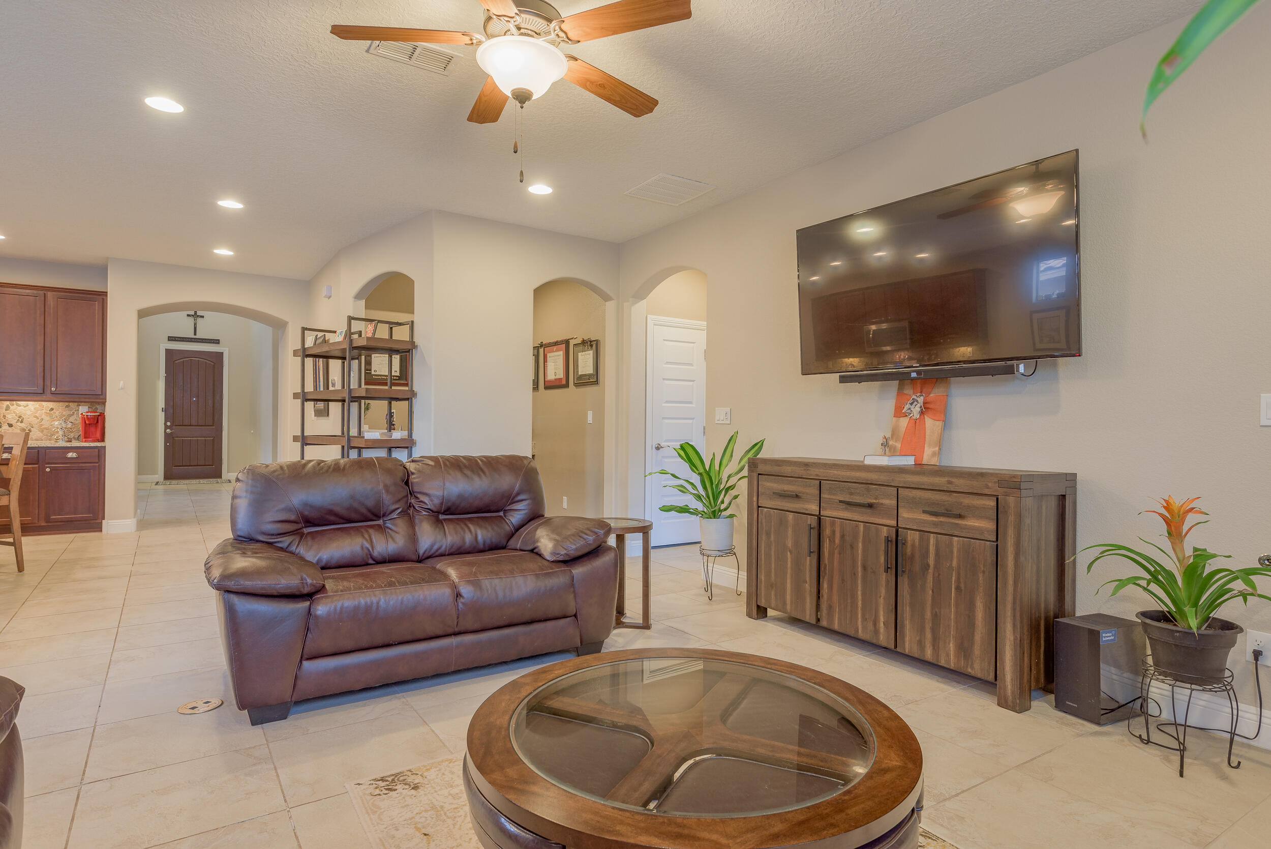3912 MOUNTAIN TRAIL LP NE