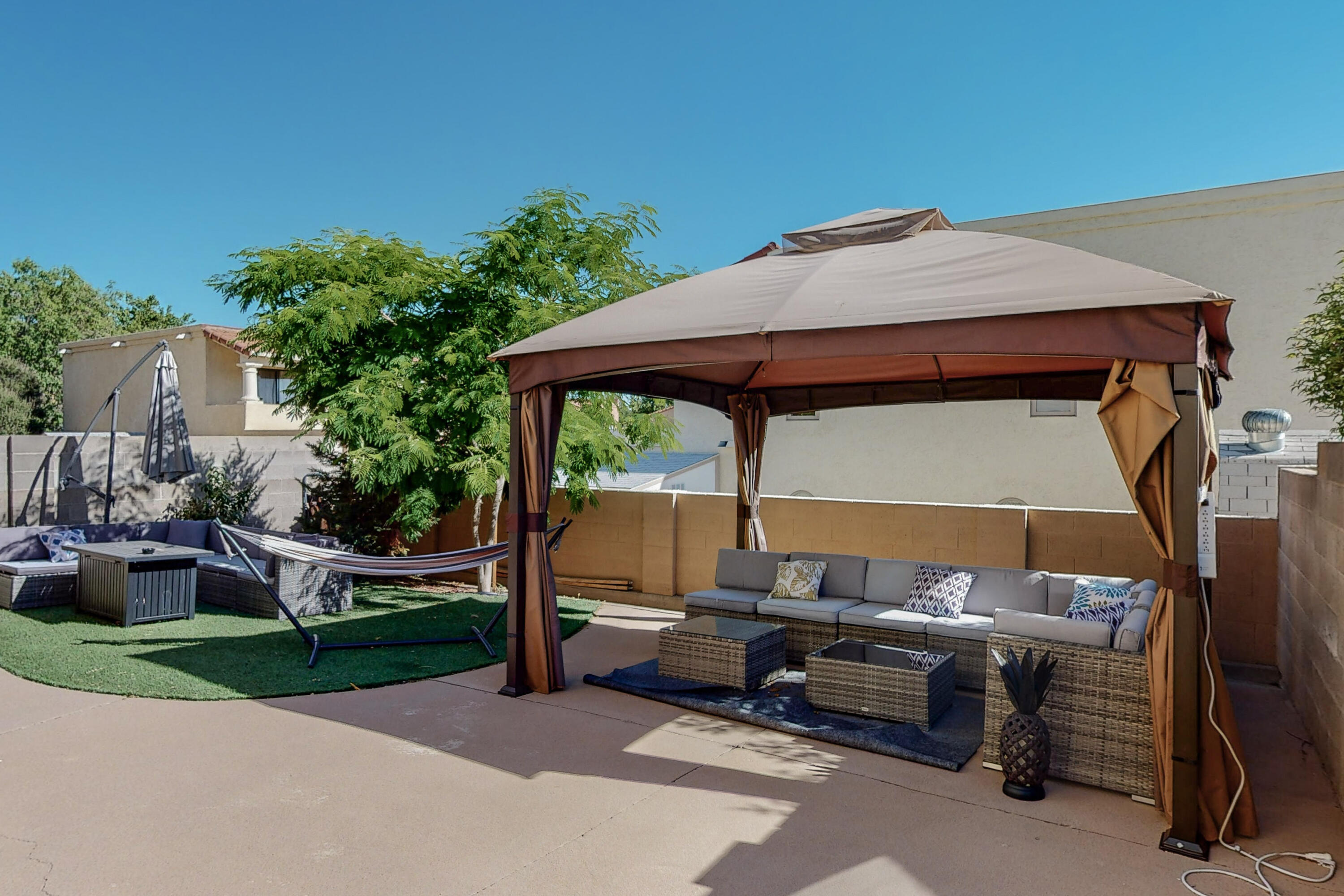 10908 MALAGUENA Lane NE