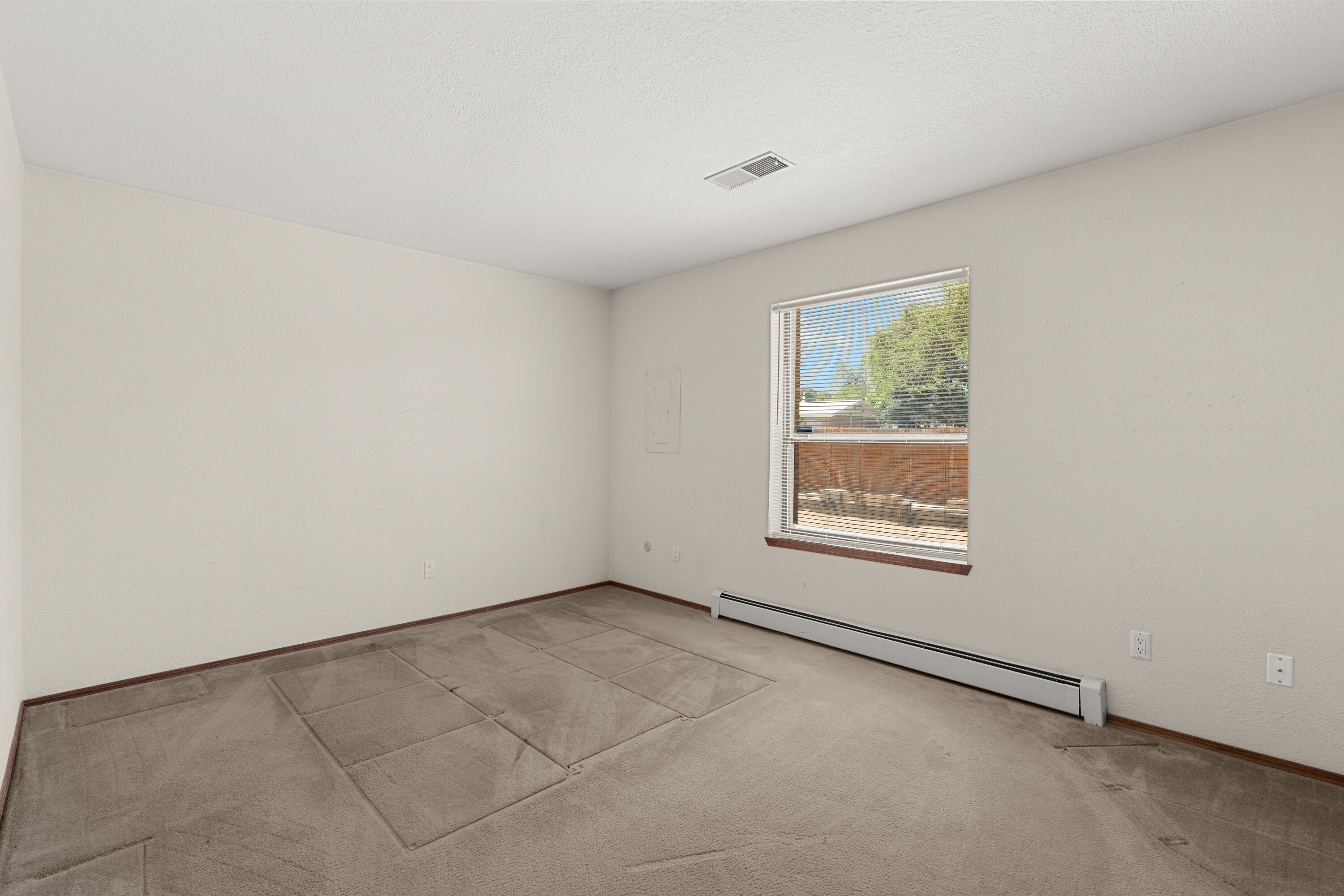 352 ENCHANTED VALLEY Road NW