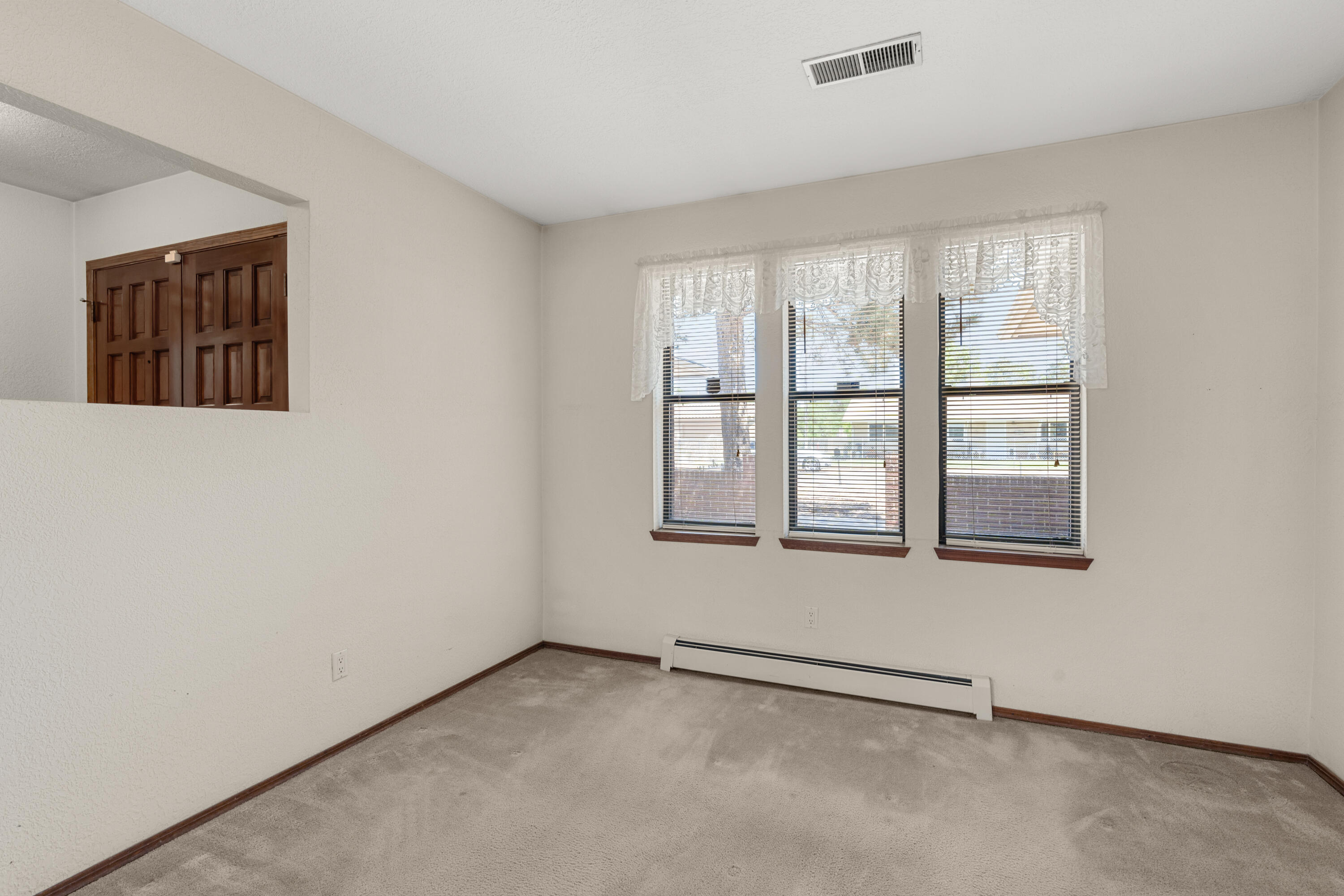 352 ENCHANTED VALLEY Road NW