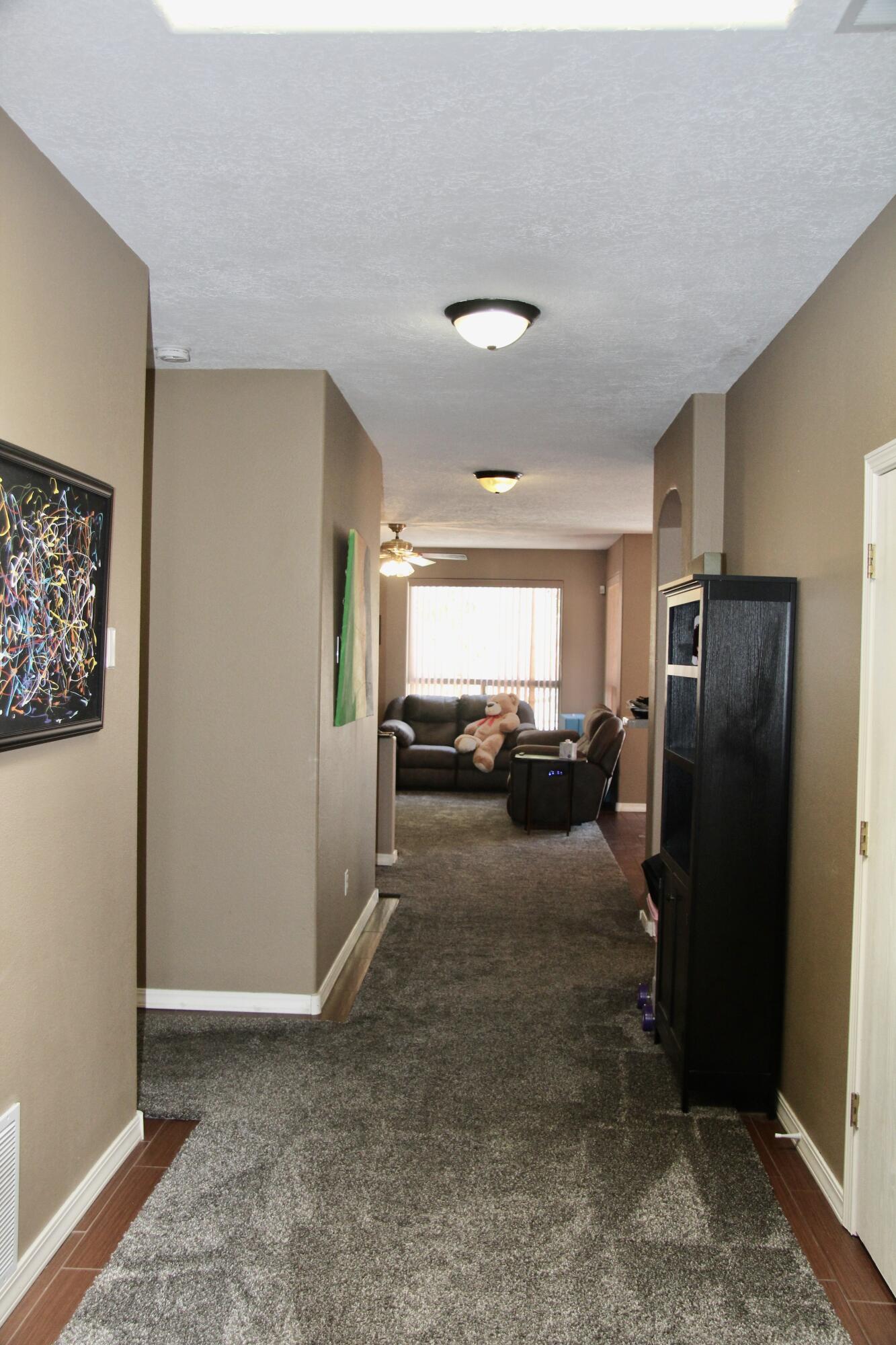 1100 Via Chamisa Road NE