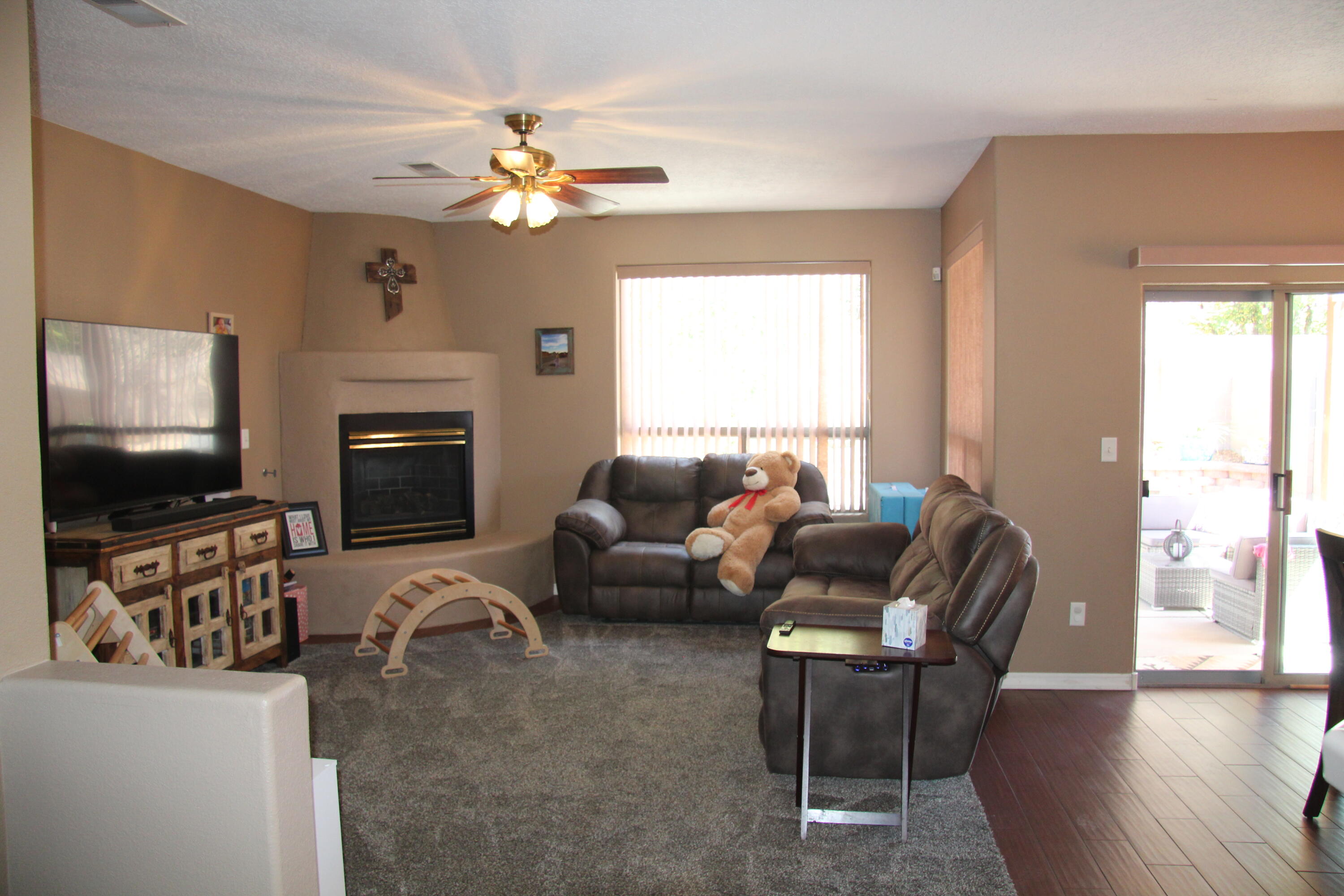 1100 Via Chamisa Road NE