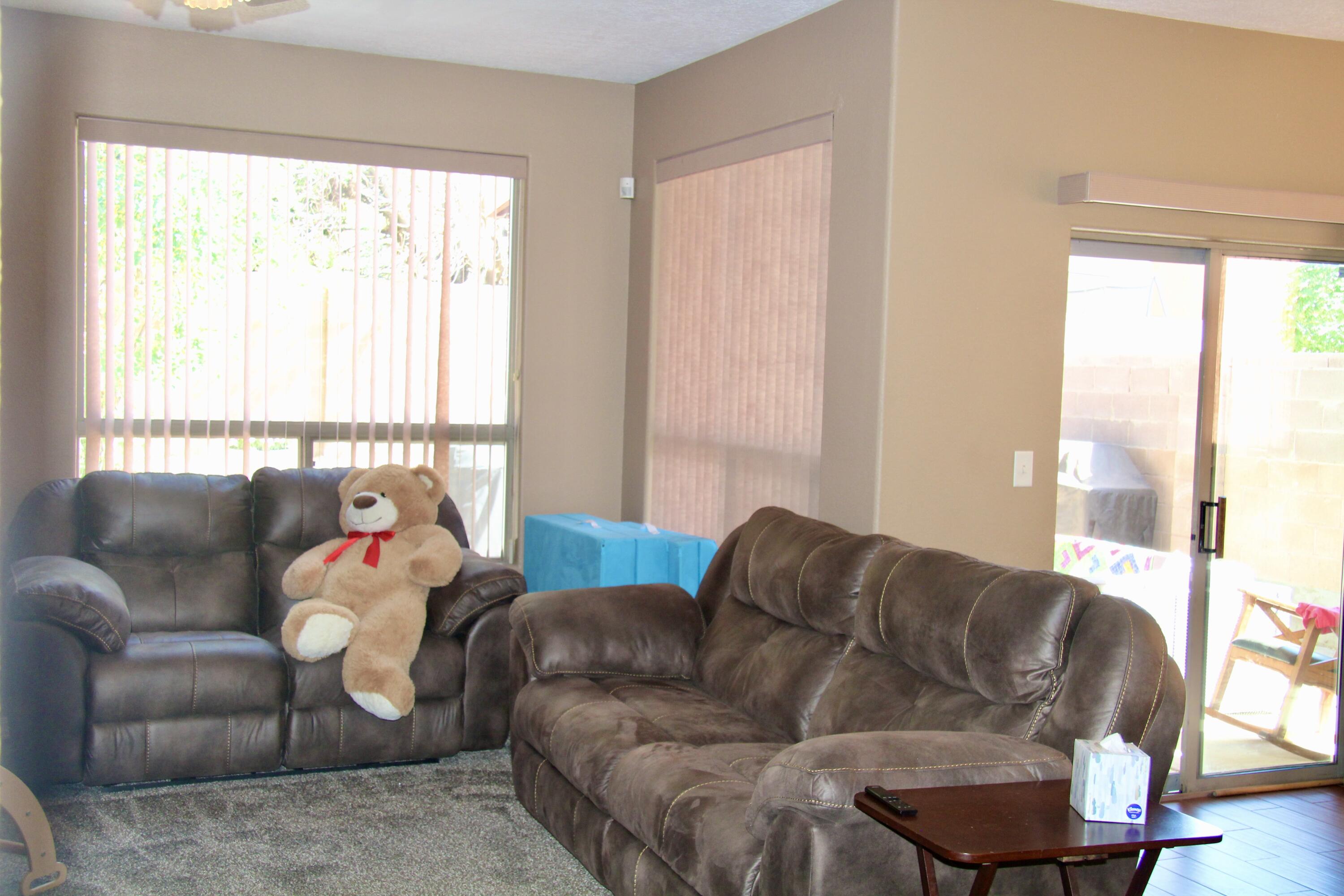 1100 Via Chamisa Road NE