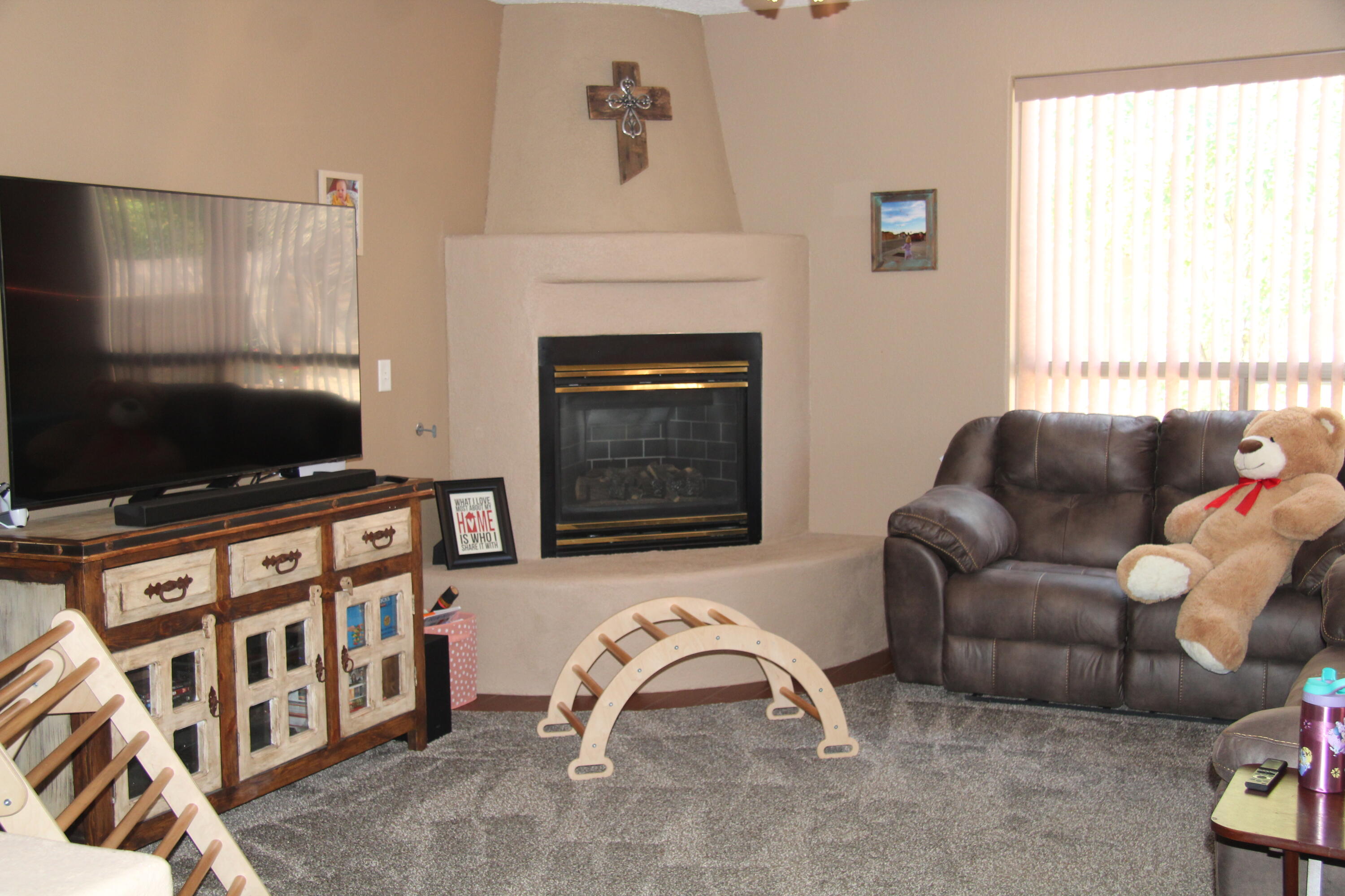 1100 Via Chamisa Road NE
