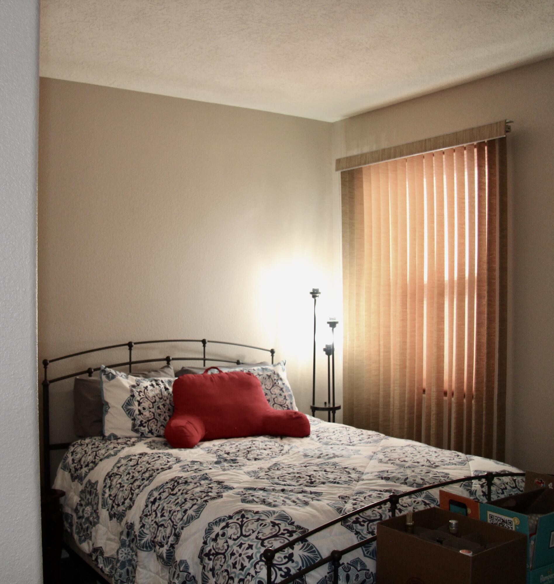1100 Via Chamisa Road NE
