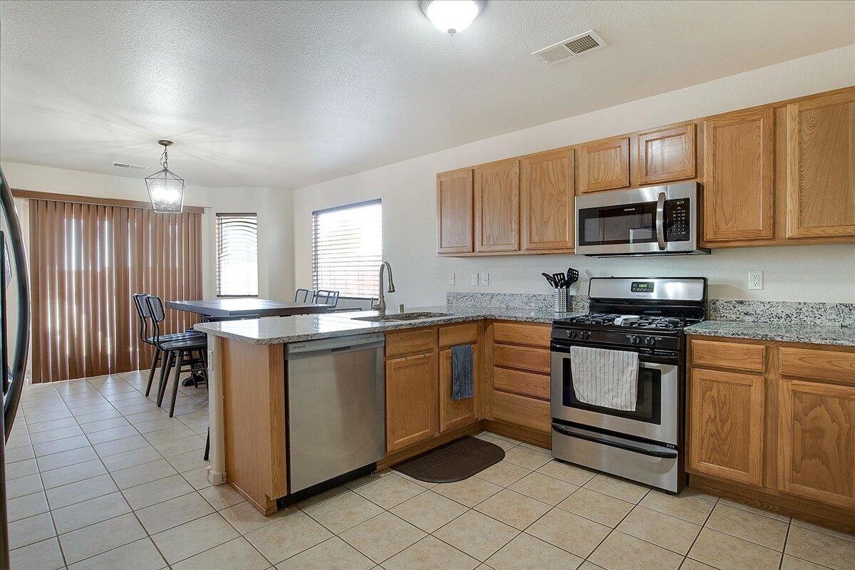 9120 LOWER MEADOW Trail SW