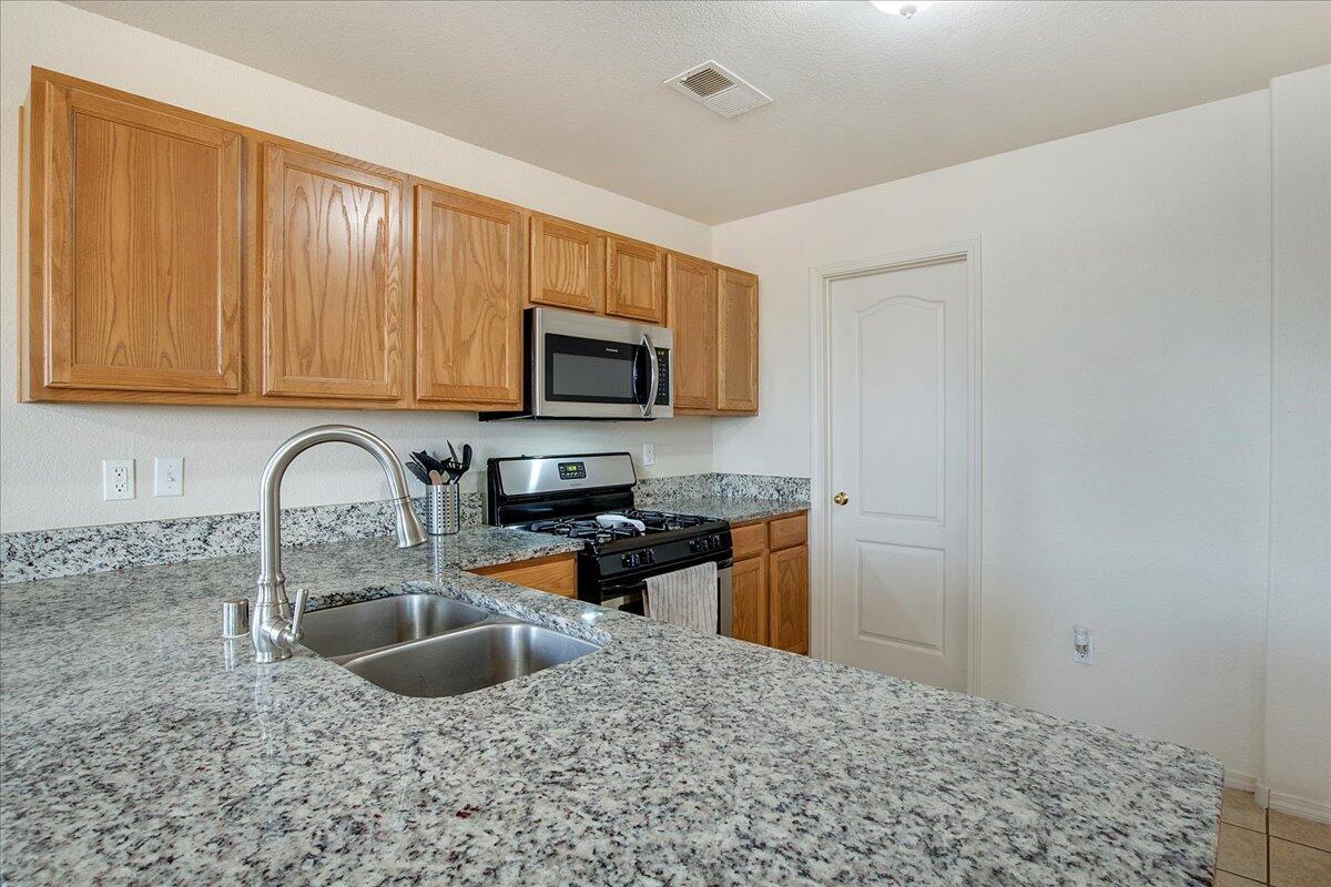 9120 LOWER MEADOW Trail SW