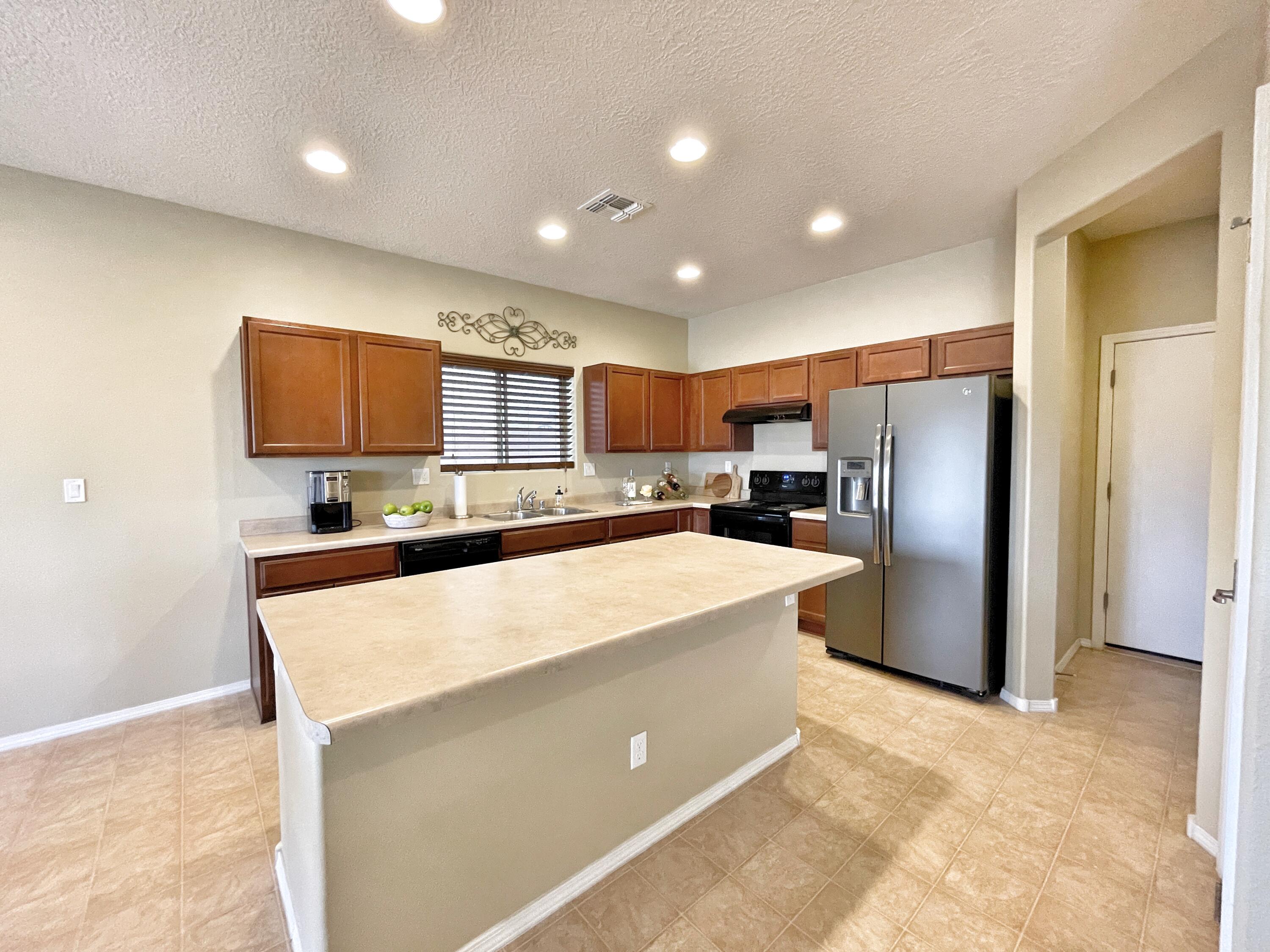 3193 LLANO VISTA Loop NE