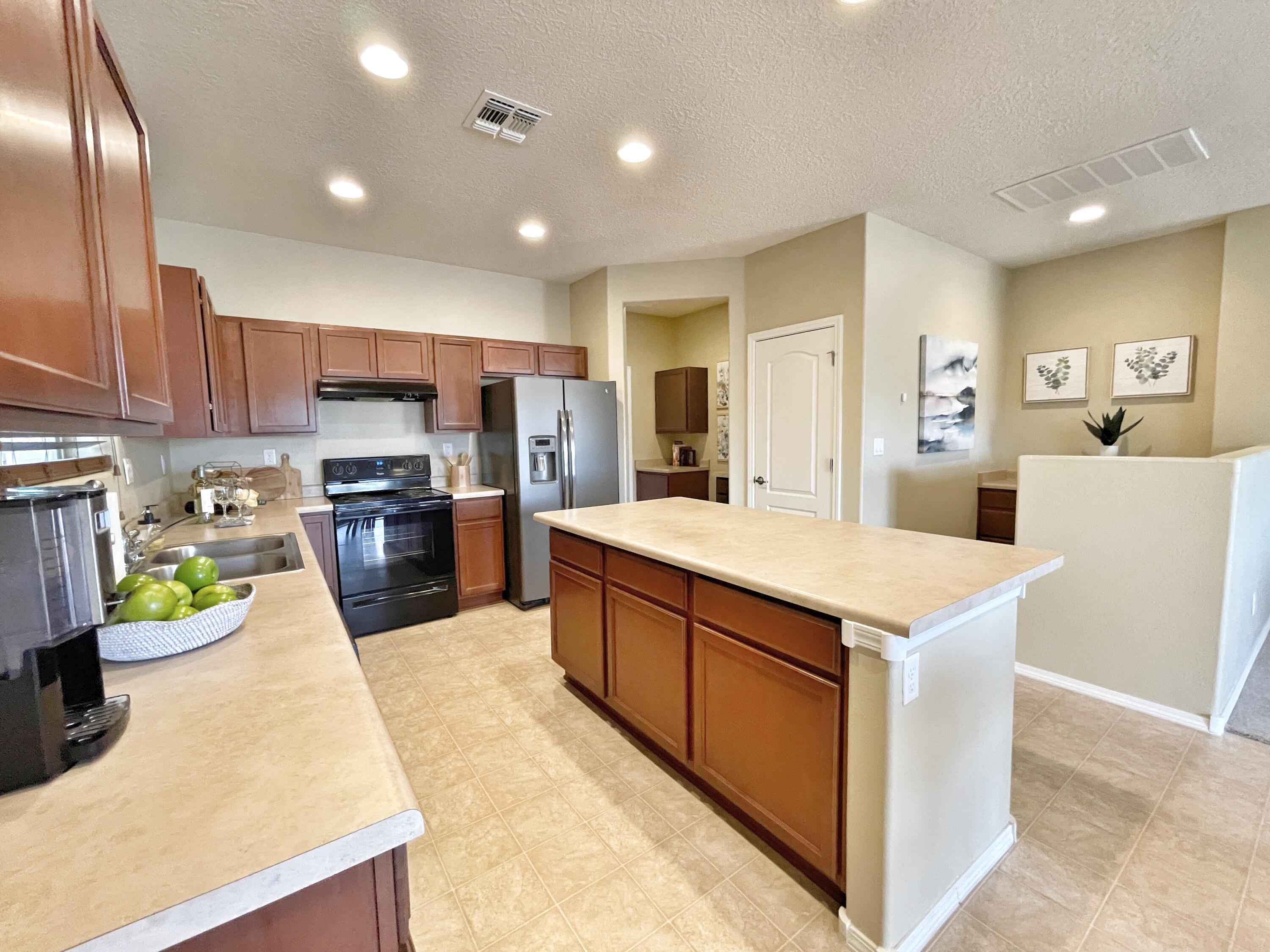 3193 LLANO VISTA Loop NE