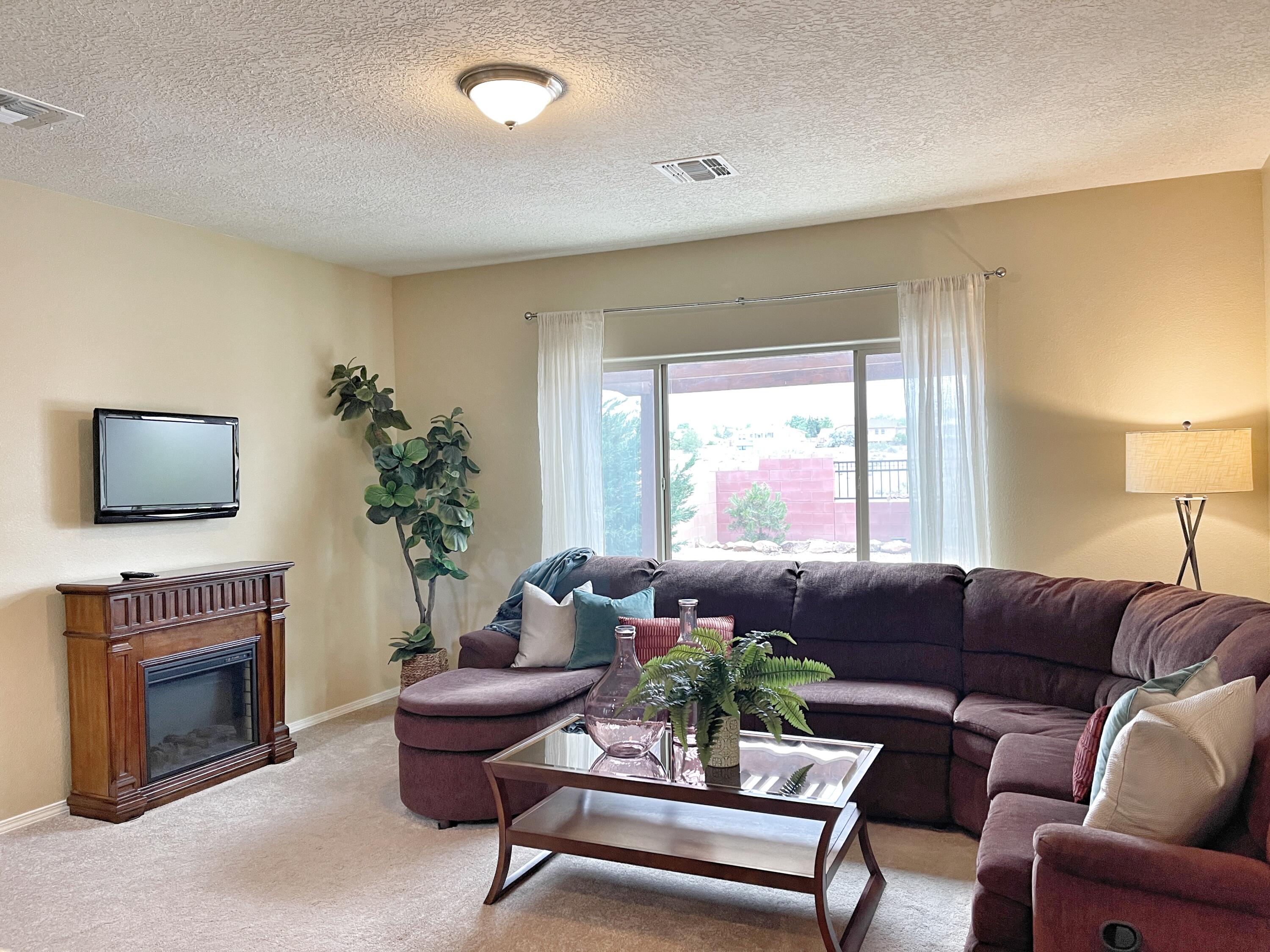 3193 LLANO VISTA Loop NE