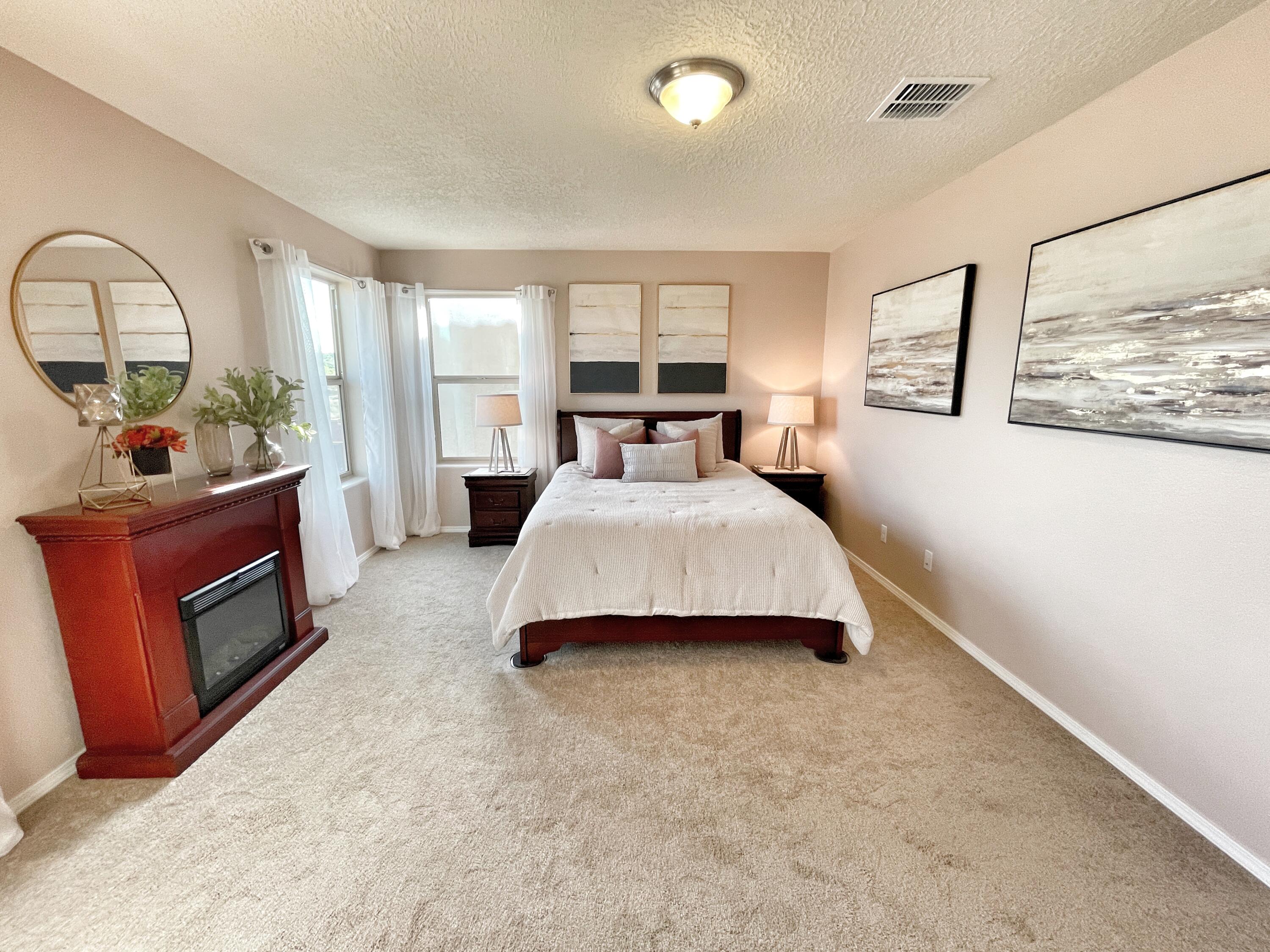 3193 LLANO VISTA Loop NE