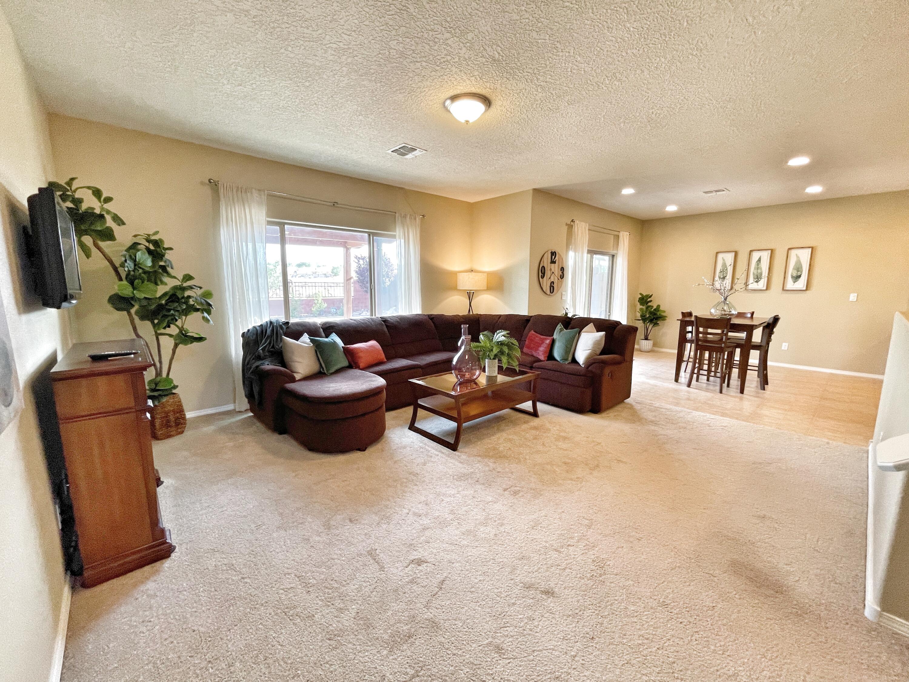 3193 LLANO VISTA Loop NE