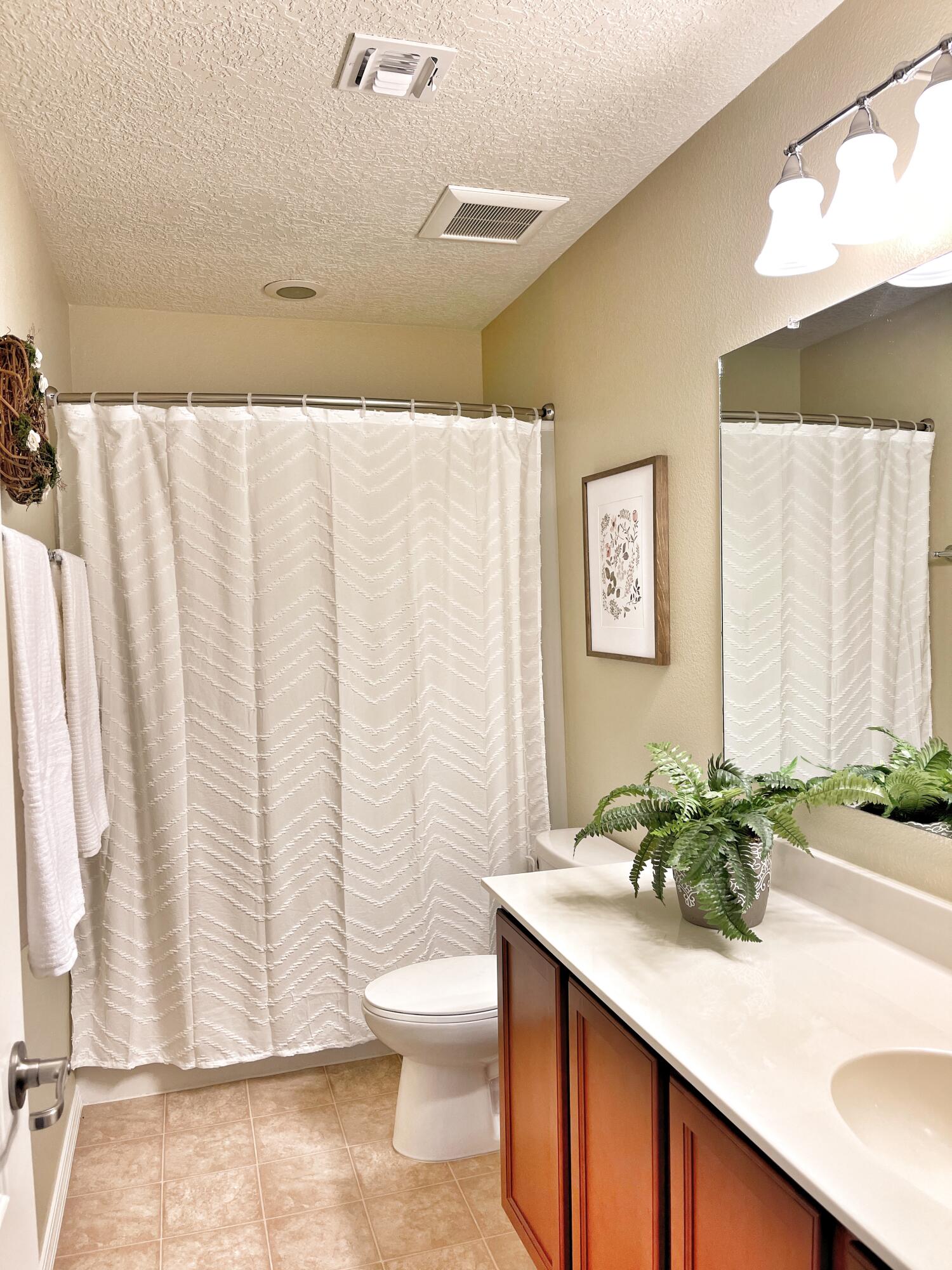 3193 LLANO VISTA Loop NE