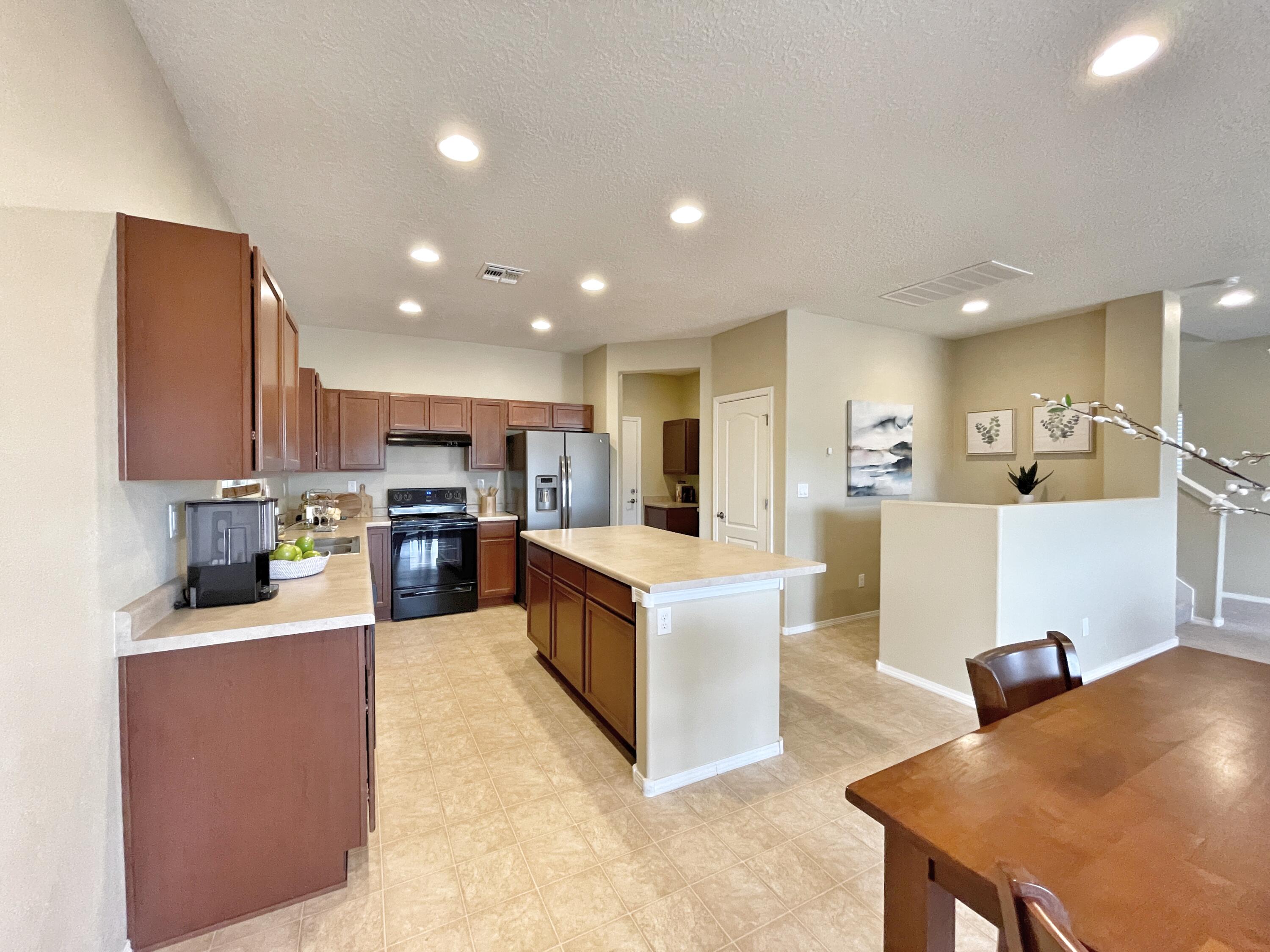 3193 LLANO VISTA Loop NE