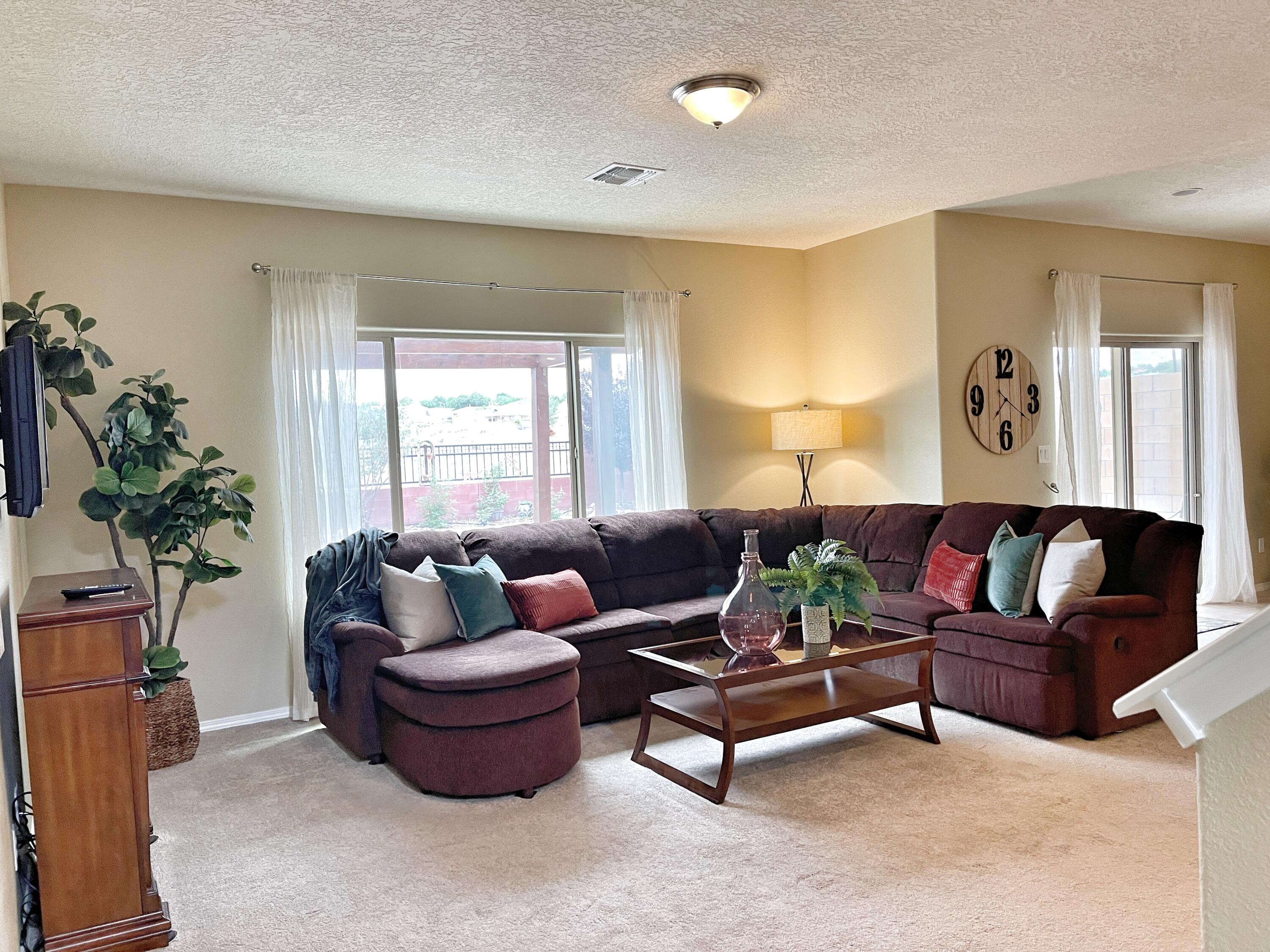 3193 LLANO VISTA Loop NE