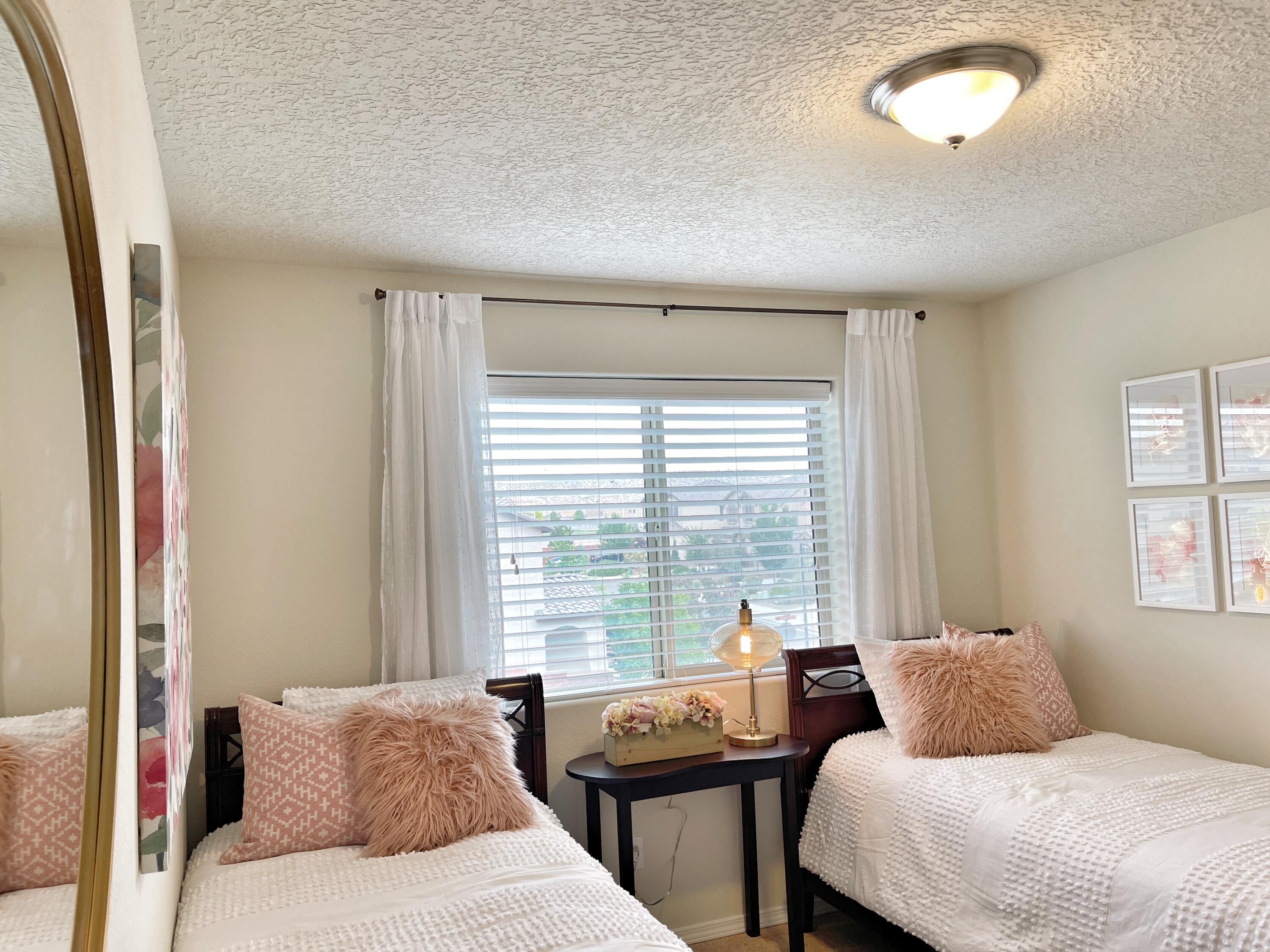 3193 LLANO VISTA Loop NE
