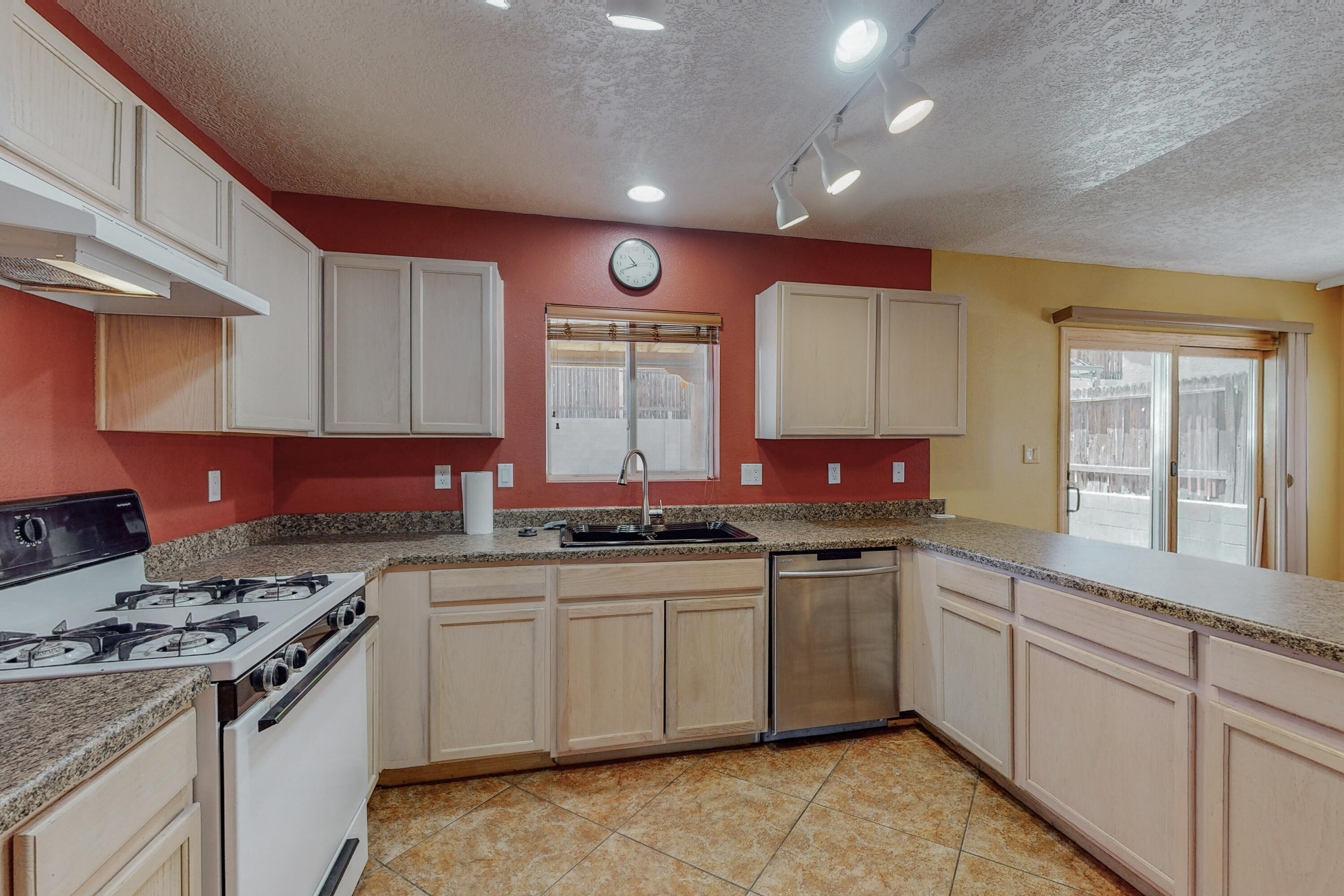 10515 Milky Way NW