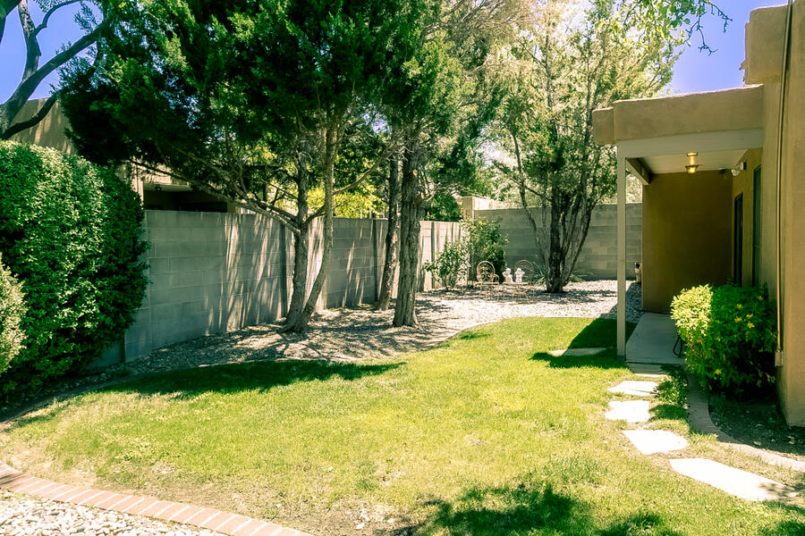 6425 PRAIRIE Road NE