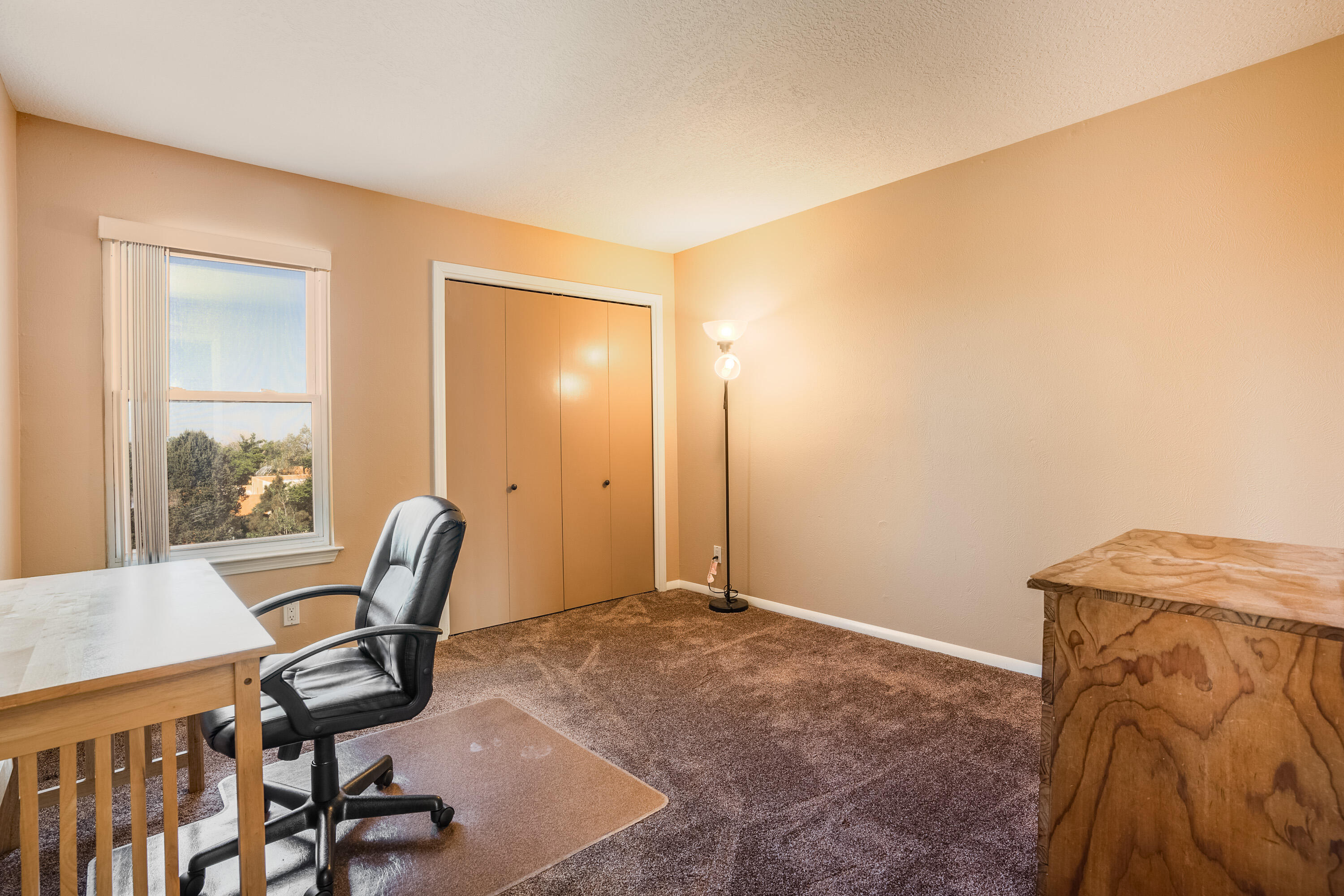 10216 OSO REDONDO NE