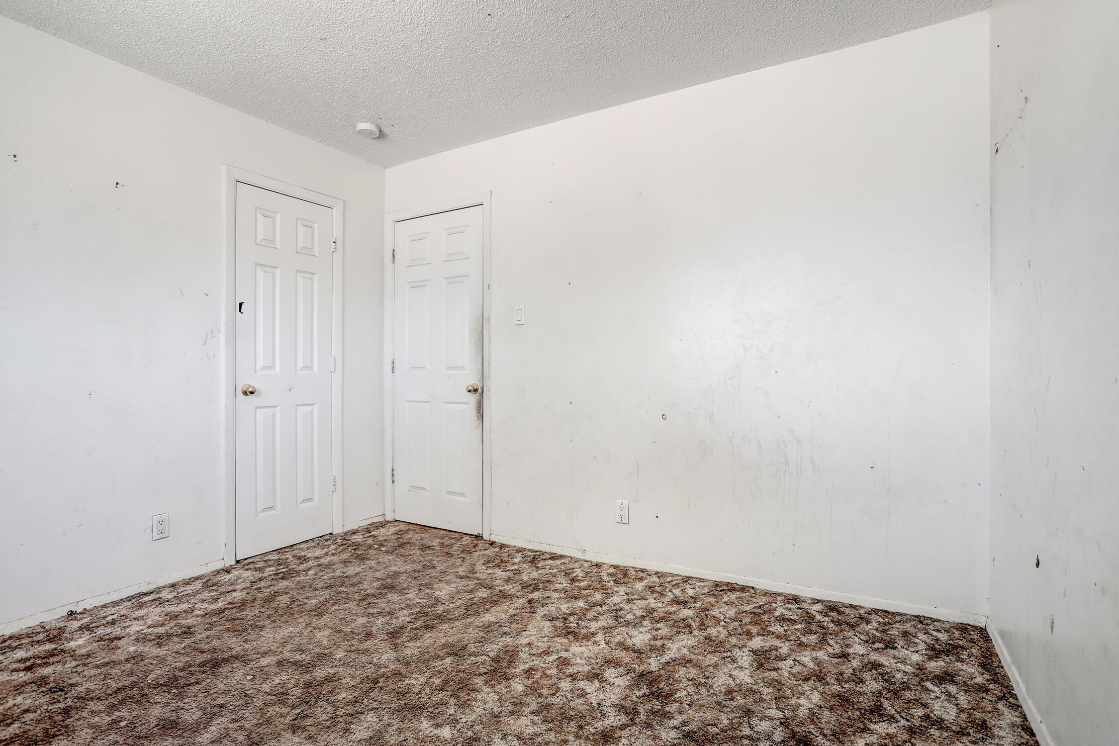 4649 VALLEY PARK Drive SW