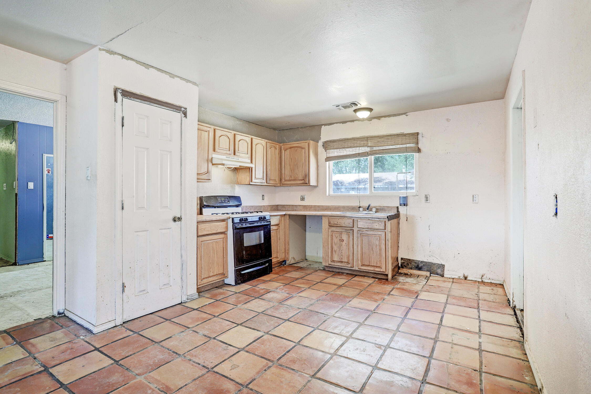 4649 VALLEY PARK Drive SW