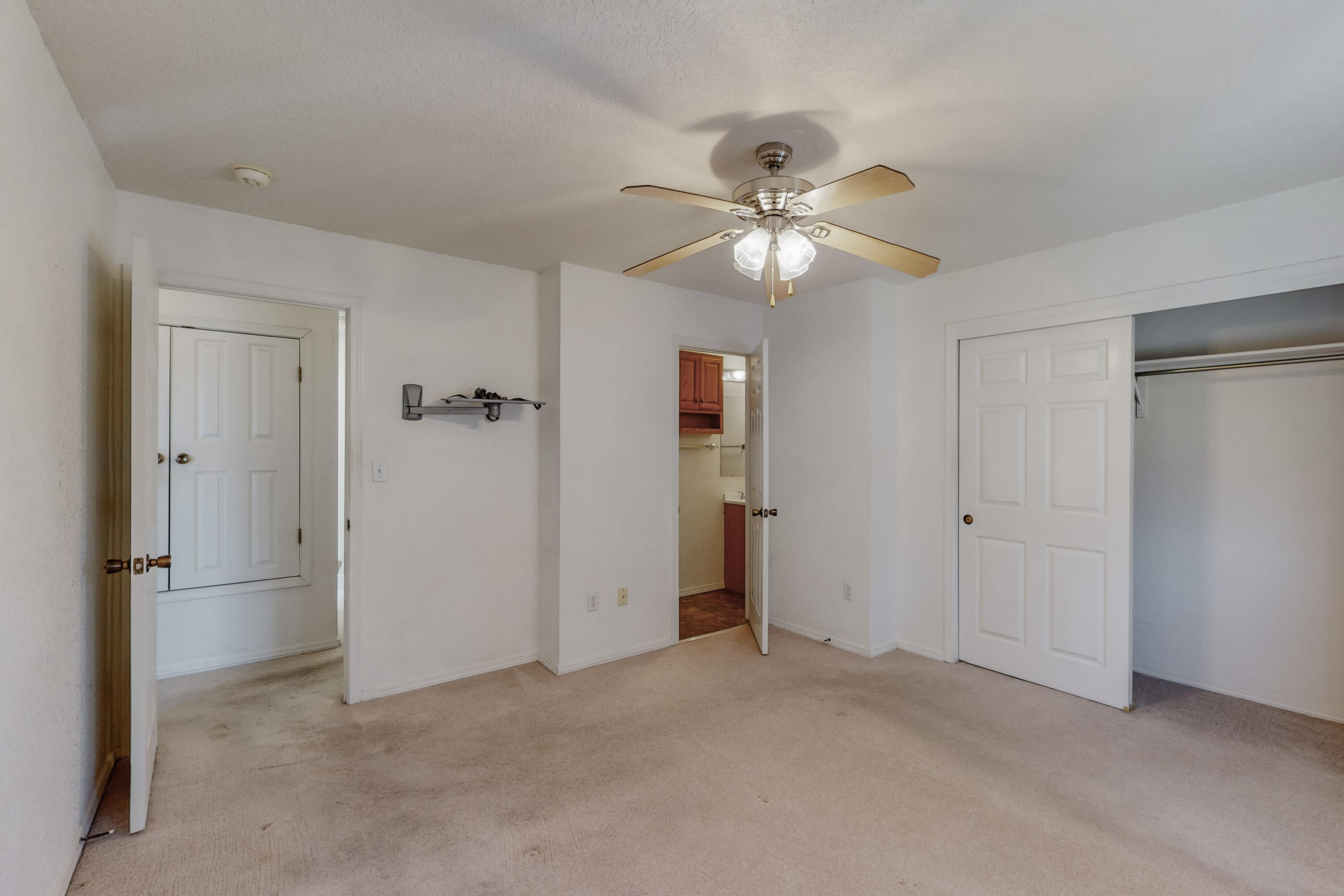 4801 IRVING Boulevard NW Unit: 3103