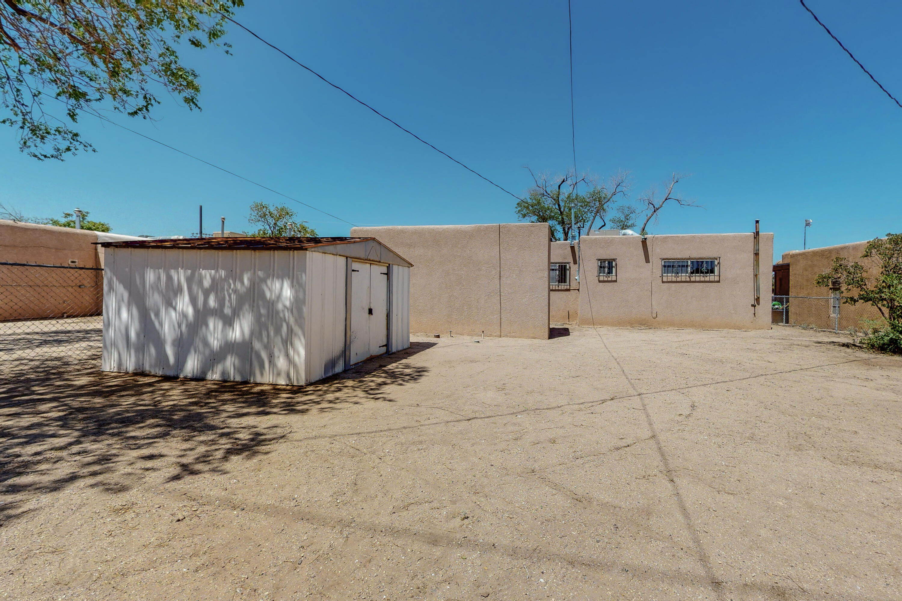 438 LOUISIANA Boulevard NE