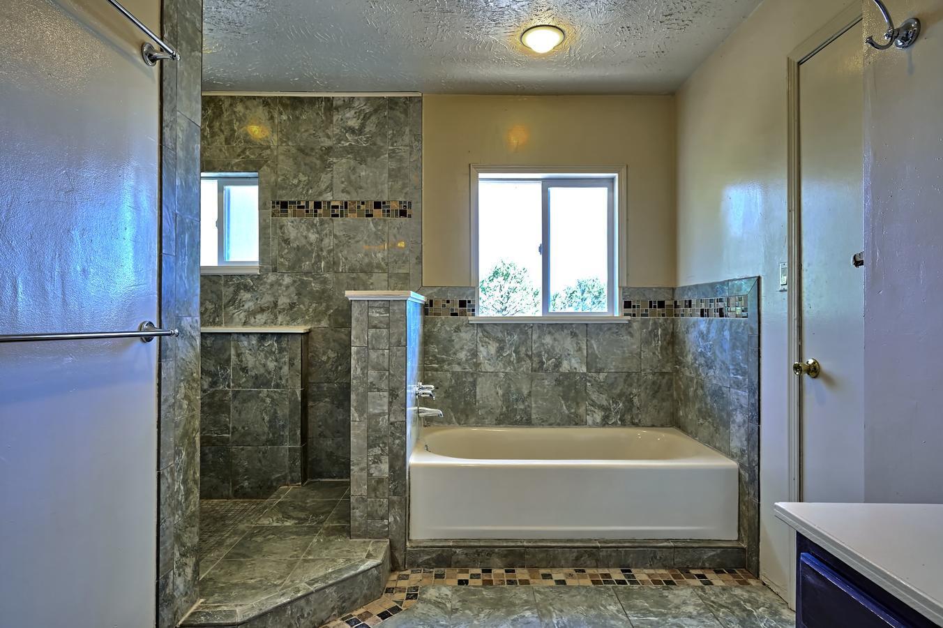37 MULBERRY Loop