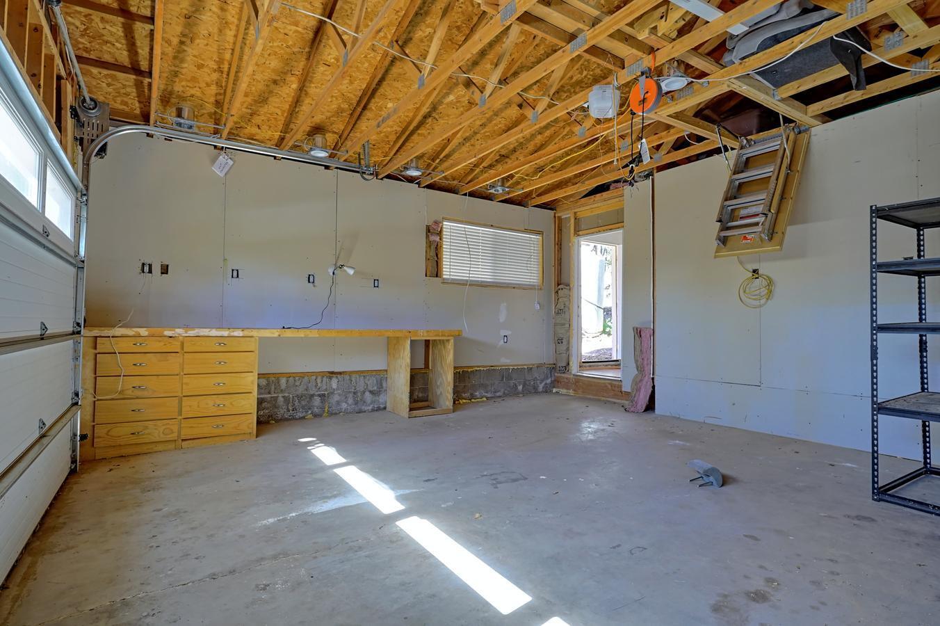 37 MULBERRY Loop